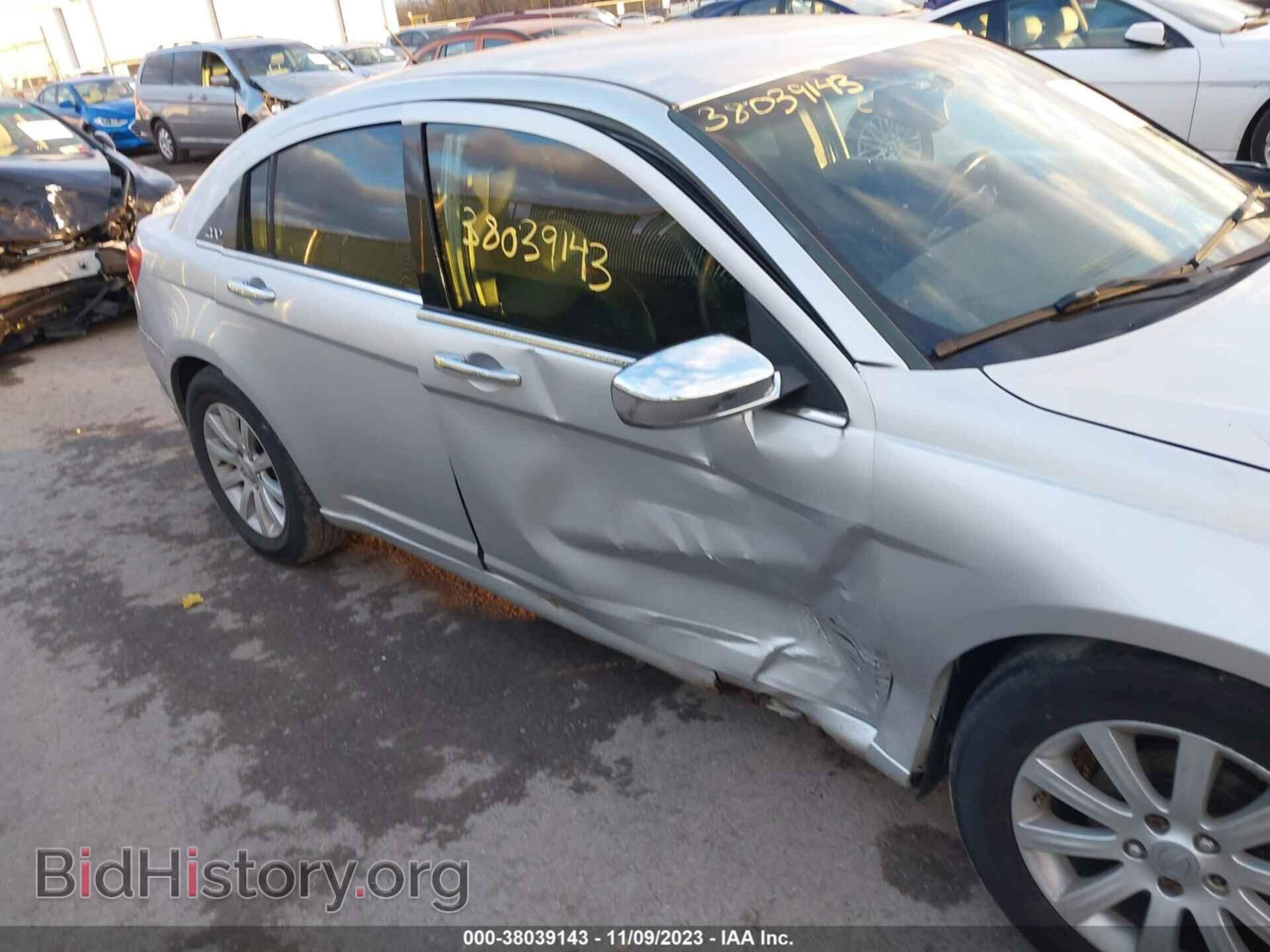 2012 CHRYSLER 200 - VIN: 1C3CCBCB1CN102089 - Фото 6