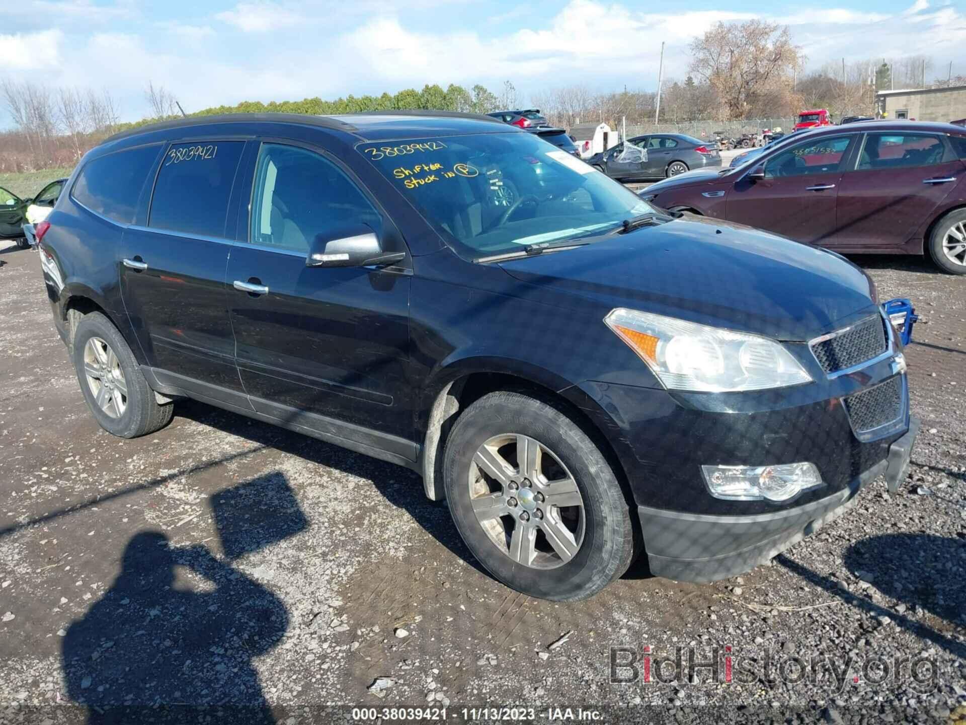 Photo 1GNKVGED1BJ184321 - CHEVROLET TRAVERSE 2011