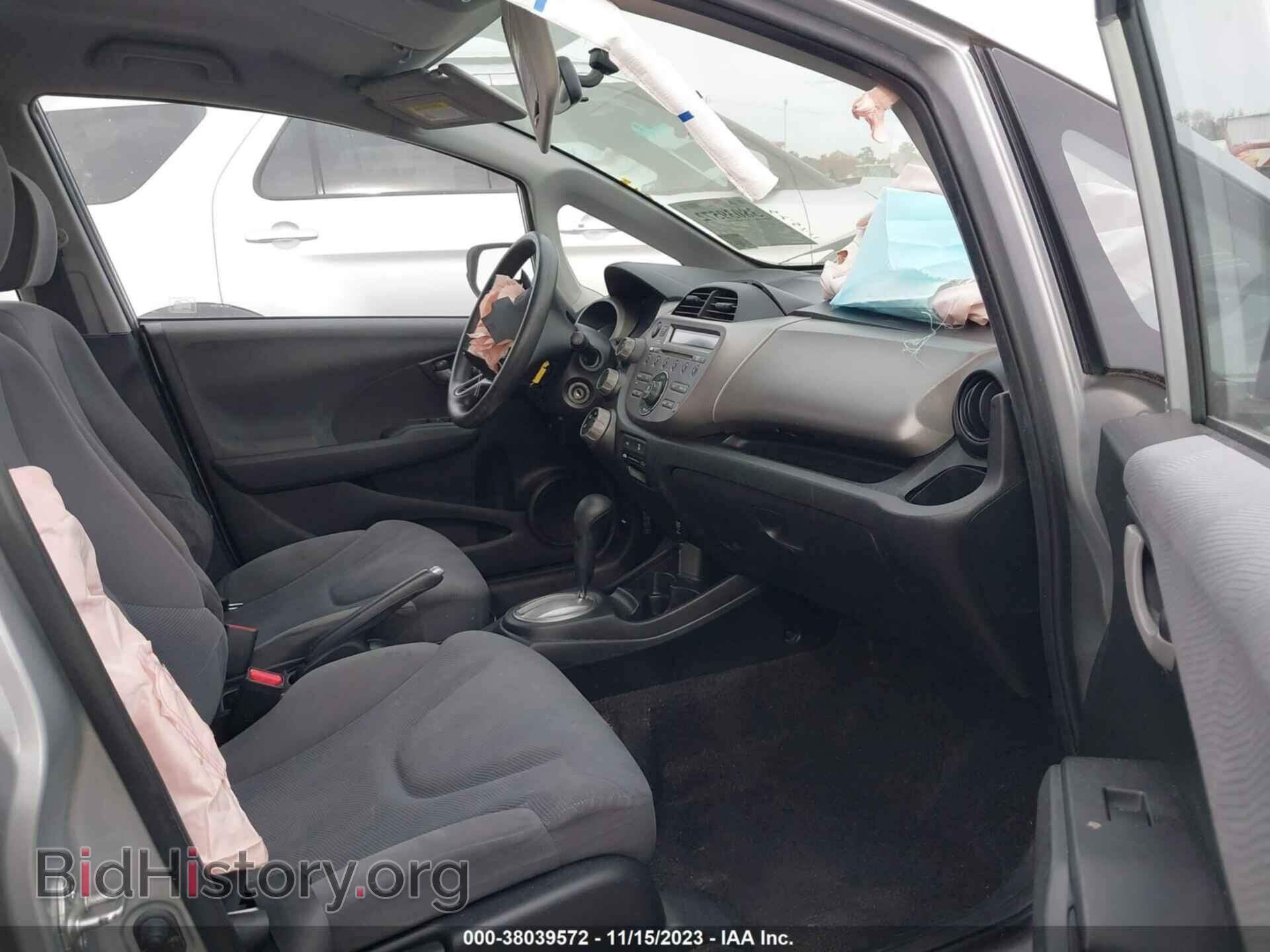 2011 HONDA FIT - VIN: JHMGE8H35BS003043 - Фото 5