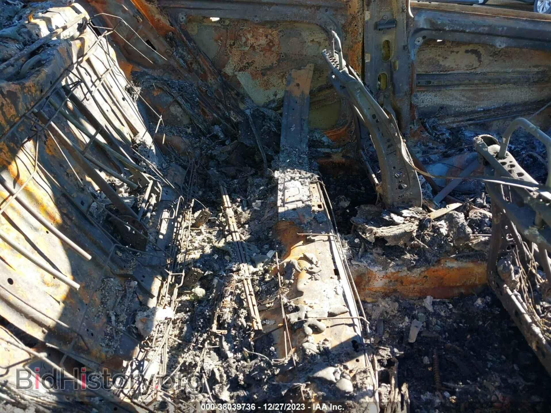 2012 MERCEDES-BENZ E 350 - VIN: WDDHF5KB0CA534648 - Фото 8