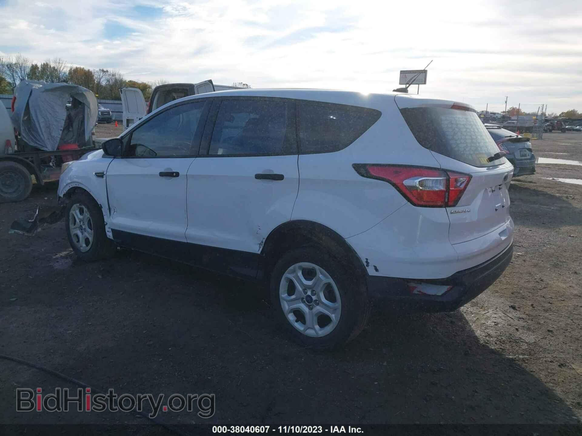 2017 FORD ESCAPE - VIN: 1FMCU0F74HUD10464 - Фото 3