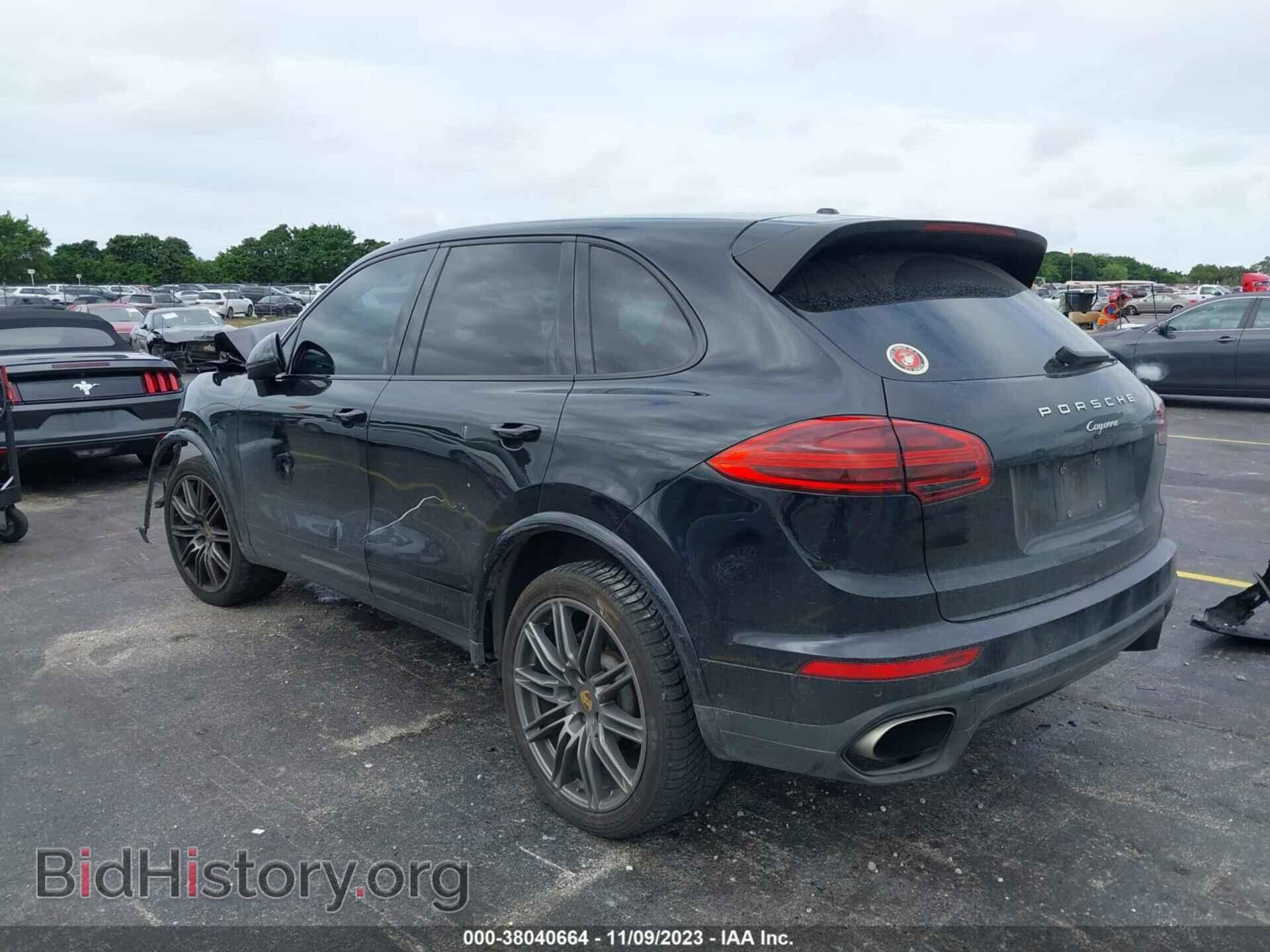 2017 PORSCHE CAYENNE - VIN: WP1AA2A21HKA90531 - Фото 3