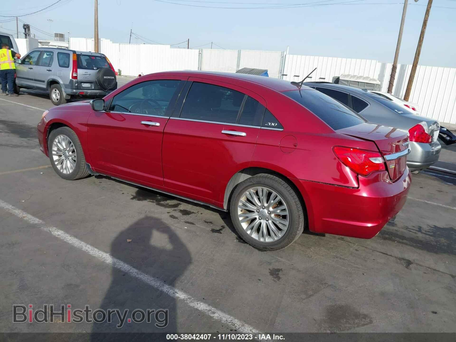 2012 CHRYSLER 200 - VIN: 1C3CCBCG0CN144782 - Фото 3