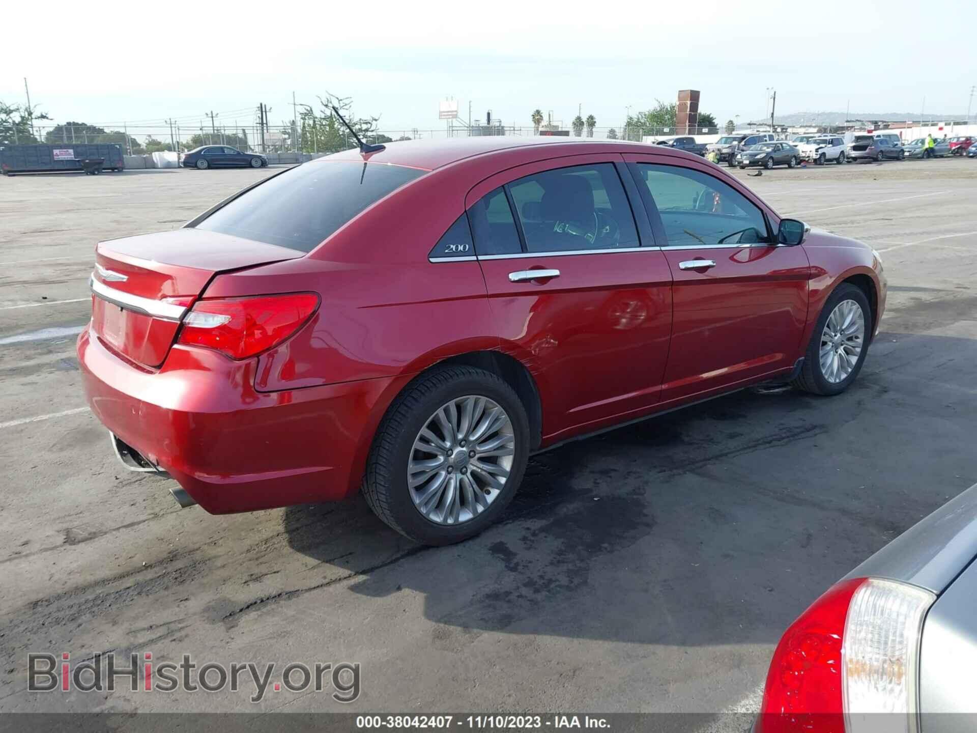 2012 CHRYSLER 200 - VIN: 1C3CCBCG0CN144782 - Фото 4
