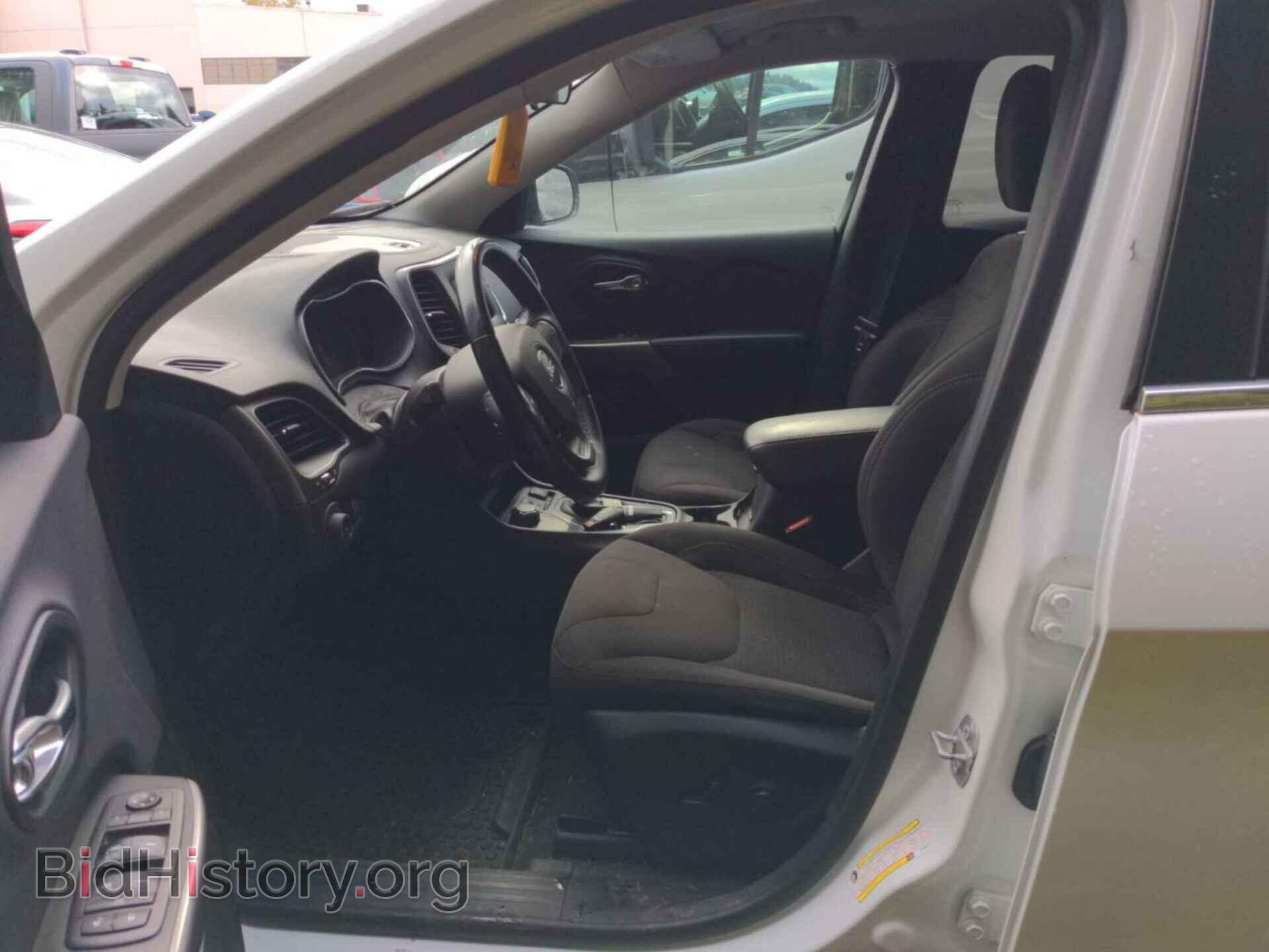 2019 JEEP CHEROKEE - VIN: 1C4PJMCB0KD393445 - Фото 14