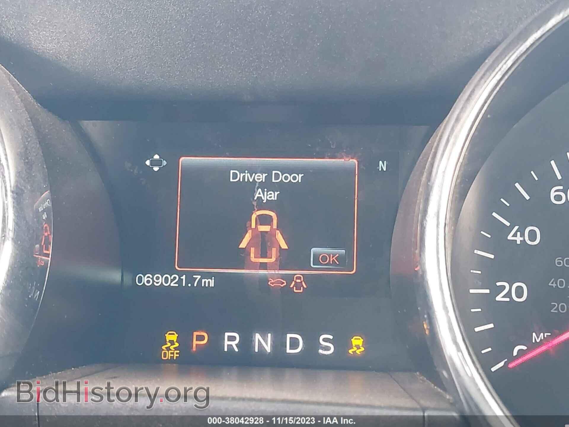 2017 FORD MUSTANG - VIN: 1FATP8UH0H5204275 - Фото 7