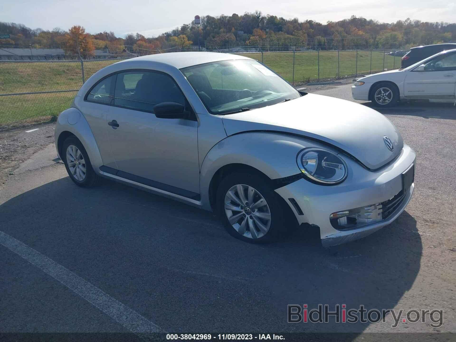 Фотография 3VWF17AT8EM639527 - VOLKSWAGEN BEETLE COUPE 2014