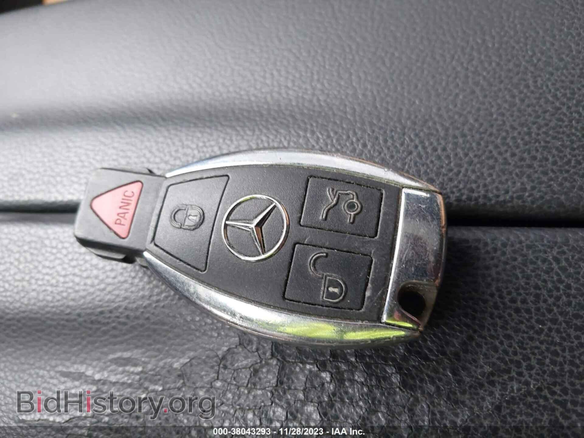 2011 MERCEDES-BENZ E-CLASS - VIN: WDDHF9AB3BA366592 - Фото 11