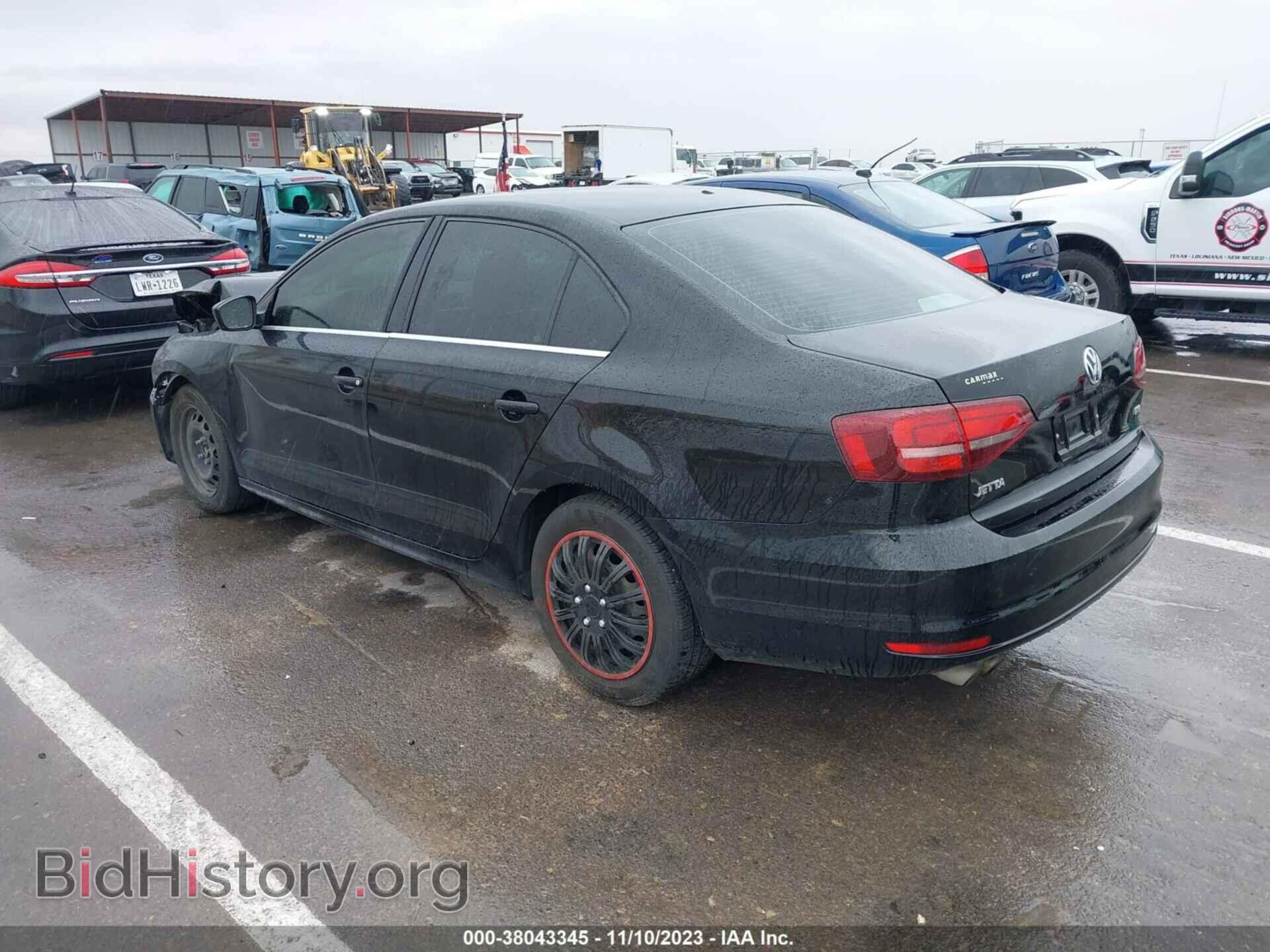 2017 VOLKSWAGEN JETTA - VIN: 3VW2B7AJXHM306258 - Фото 3