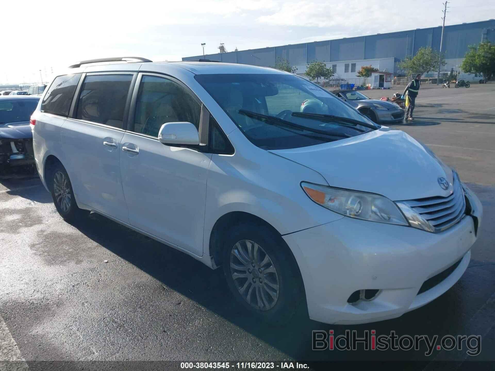 Photo 5TDDK3DC7DS061303 - TOYOTA SIENNA 2013