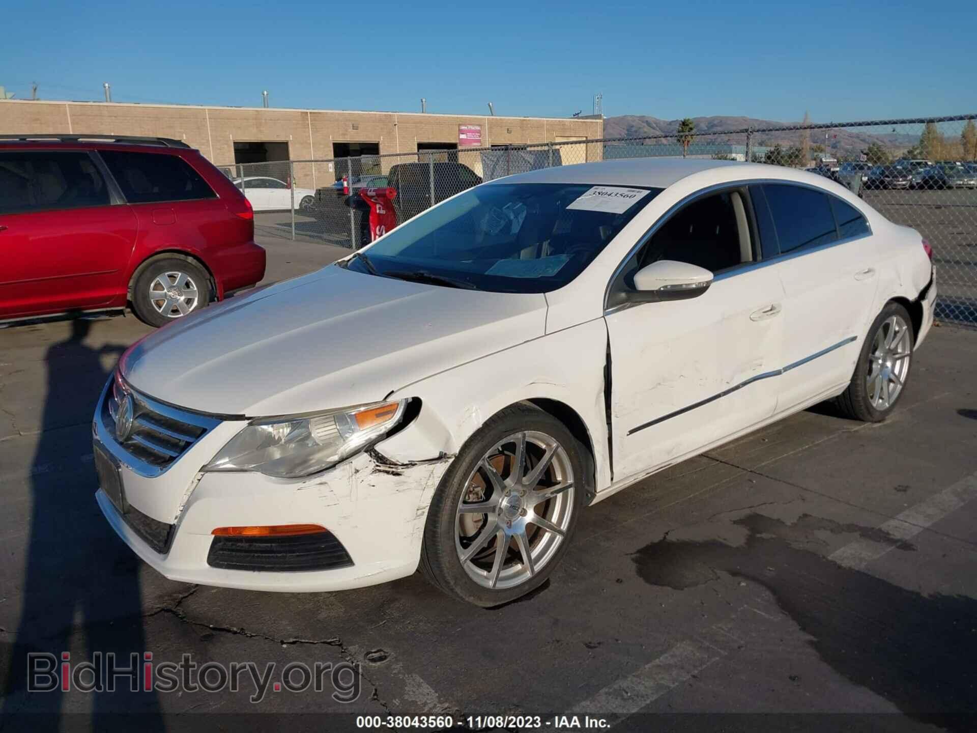 2011 VOLKSWAGEN CC - VIN: WVWMP7AN0BE728309 - Фото 2