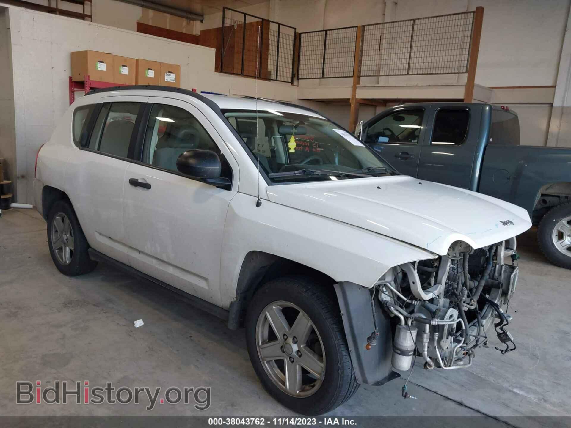 Photo 1J8FF47W67D205330 - JEEP COMPASS 2007