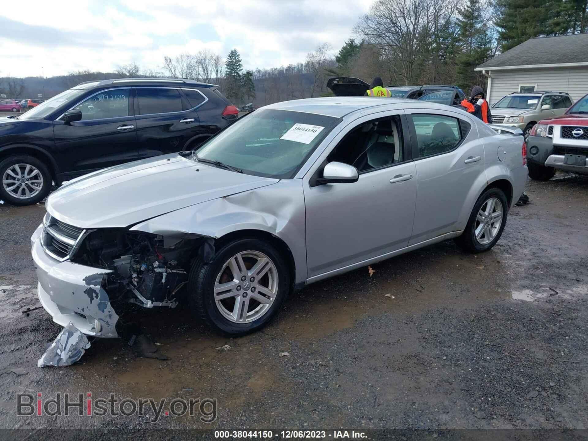 2010 DODGE AVENGER - VIN: 1B3CC5FB0AN158029 - Фото 2