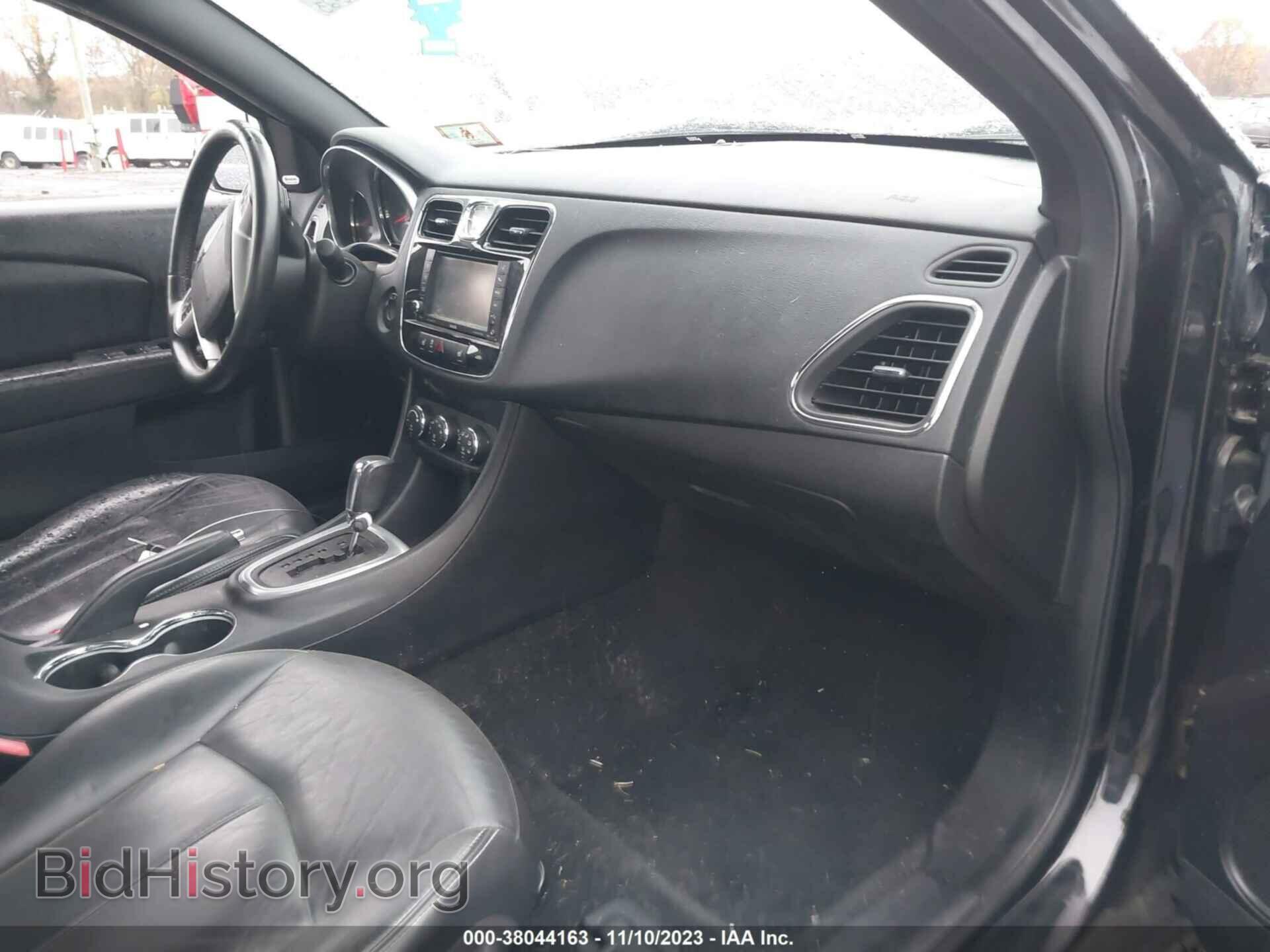 2012 CHRYSLER 200 - VIN: 1C3CCBCB9CN308275 - Photo 5
