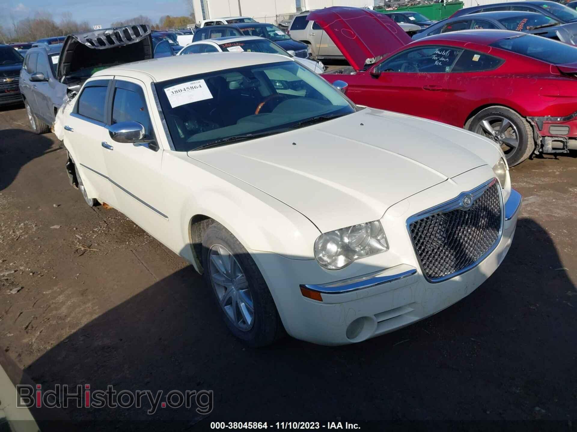Photo 2C3CA3CV8AH141497 - CHRYSLER 300 2010