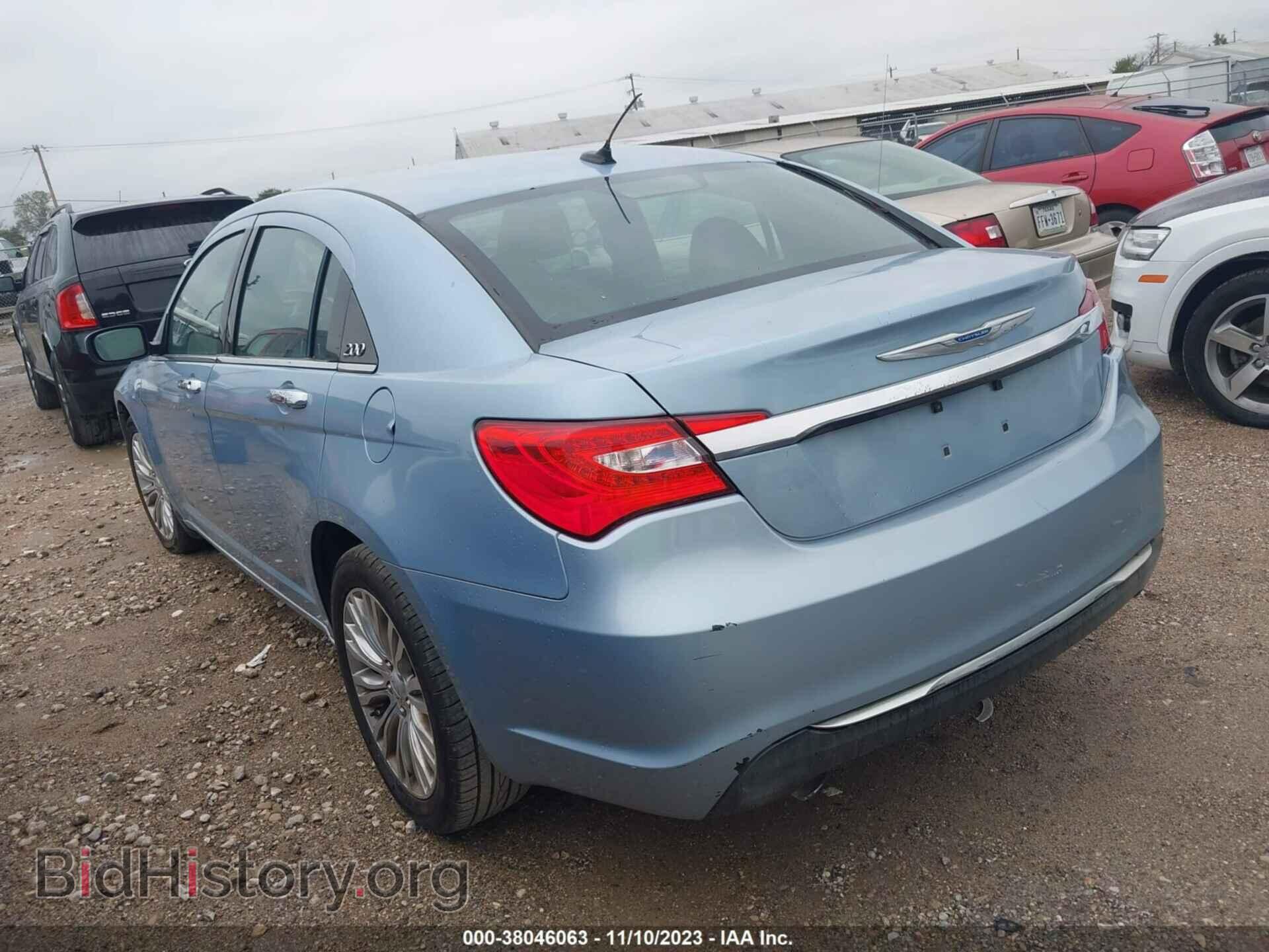 2012 CHRYSLER 200 - VIN: 1C3CCBCG5CN306700 - Фото 3