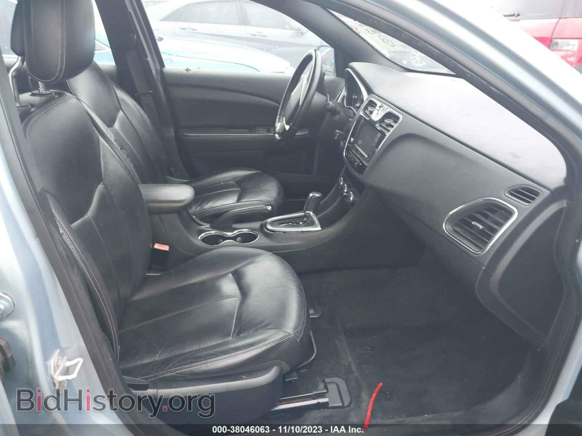 2012 CHRYSLER 200 - VIN: 1C3CCBCG5CN306700 - Фото 5