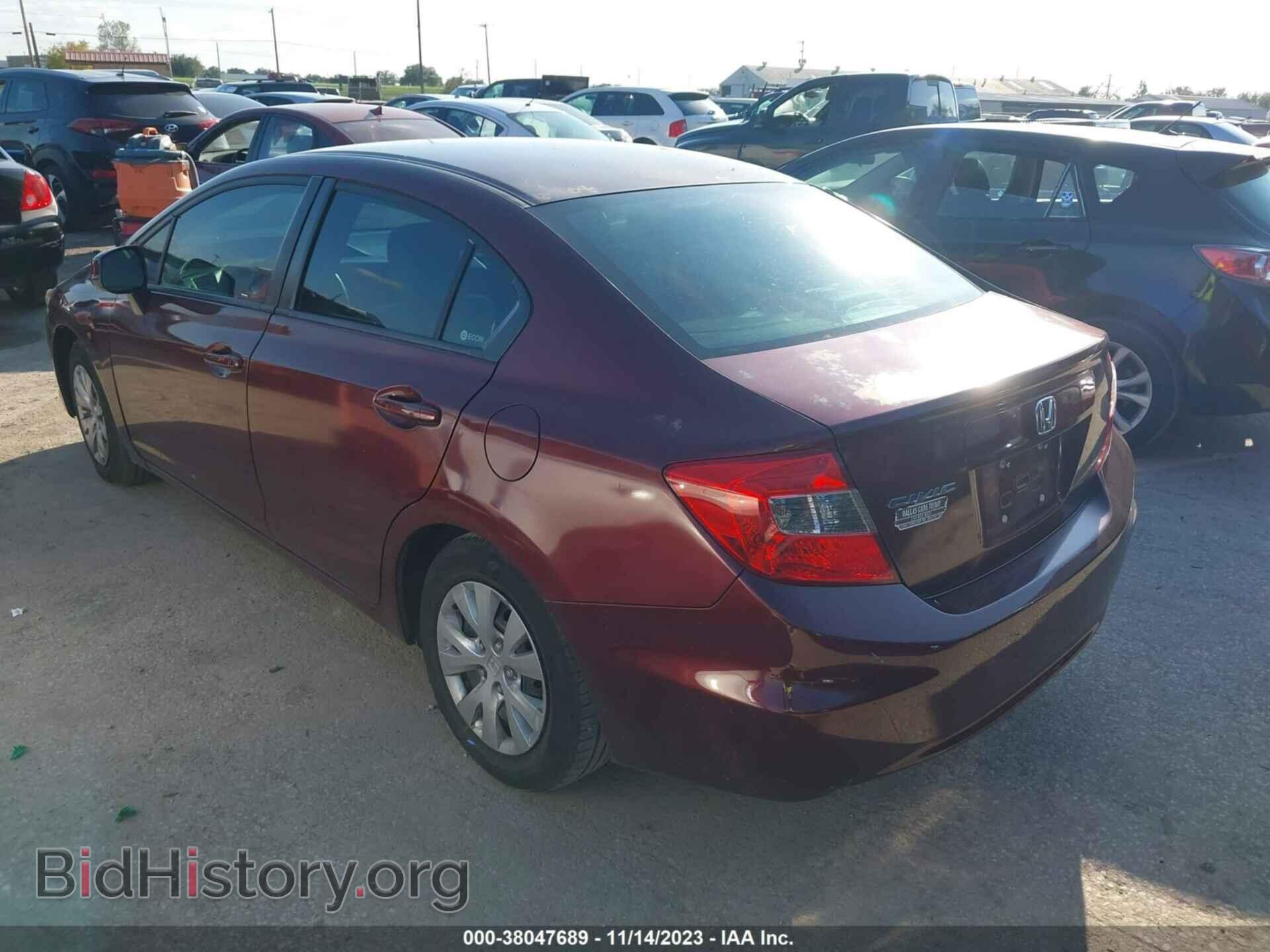 2012 HONDA CIVIC - VIN: 2HGFB2F53CH592899 - Фото 3