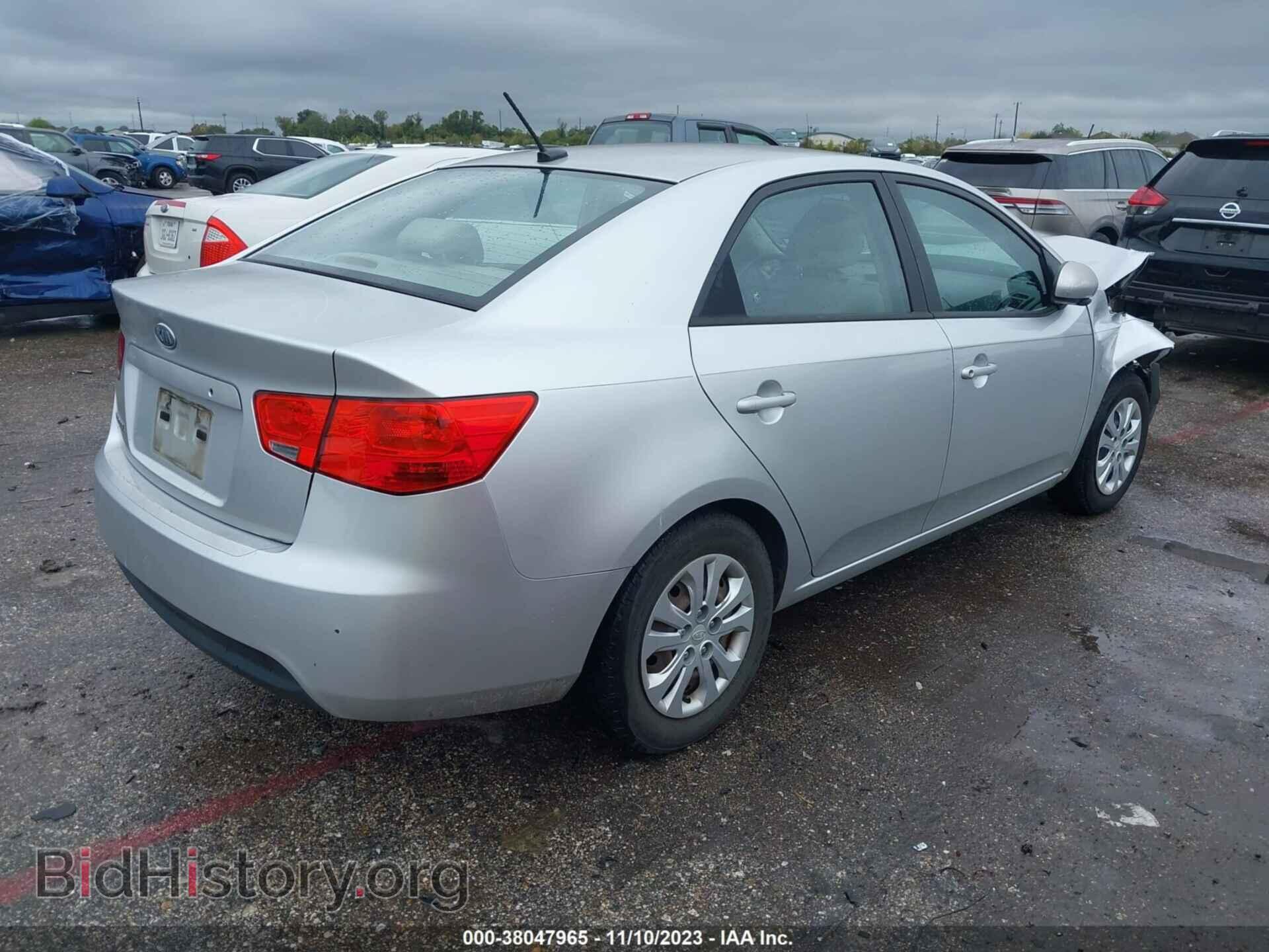 2011 KIA FORTE - VIN: KNAFT4A2XB5442585 - Фото 4