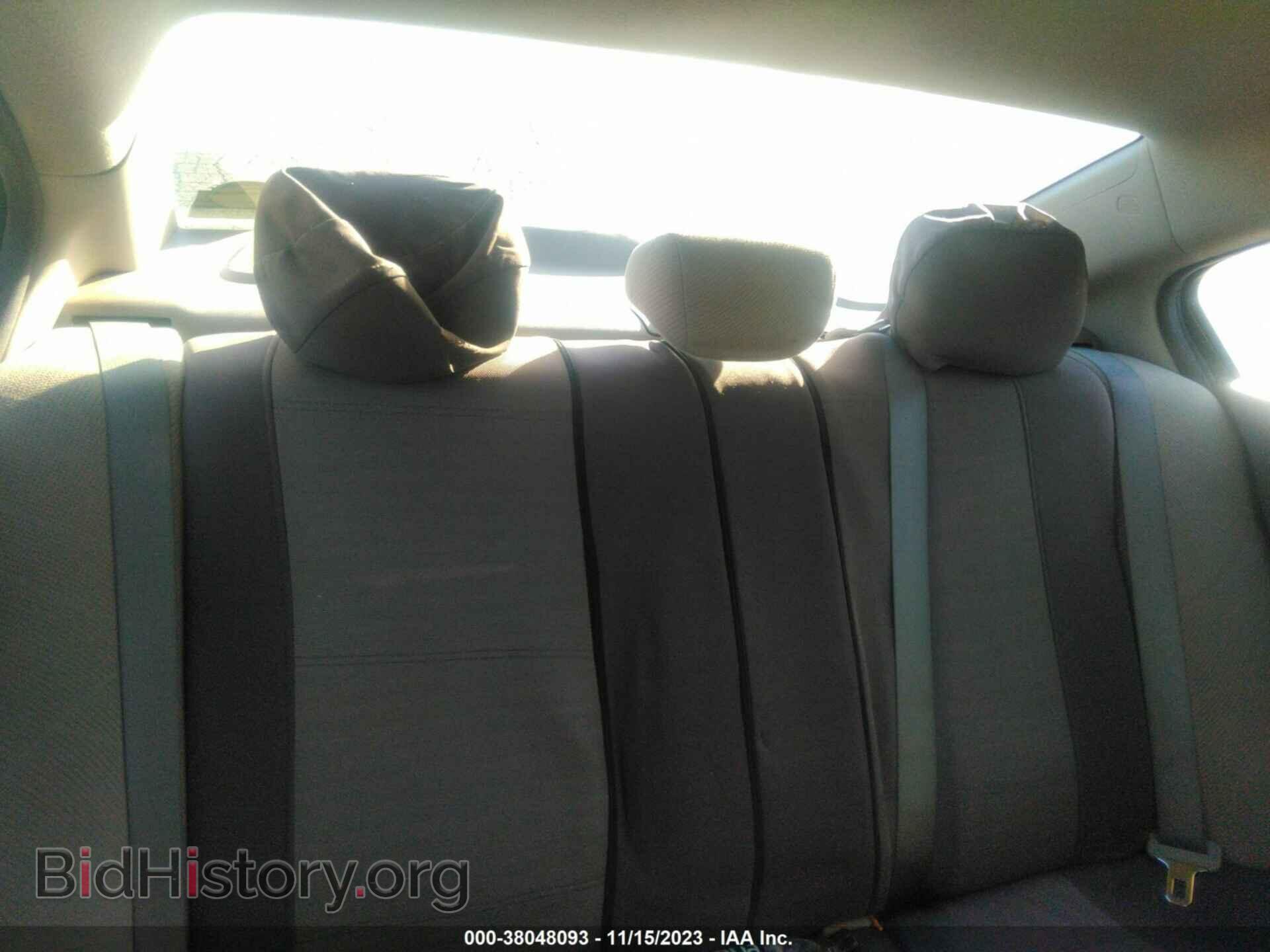 2012 HONDA CIVIC - VIN: 2HGFB2F51CH332193 - Фото 8