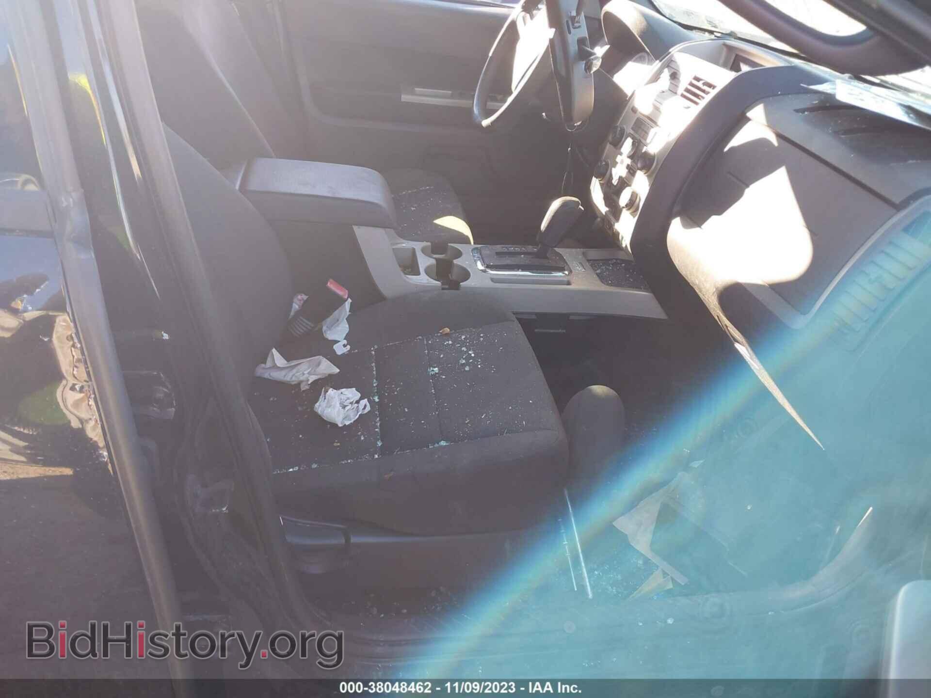 2011 FORD ESCAPE - VIN: 1FMCU0D70BKA05128 - Фото 5