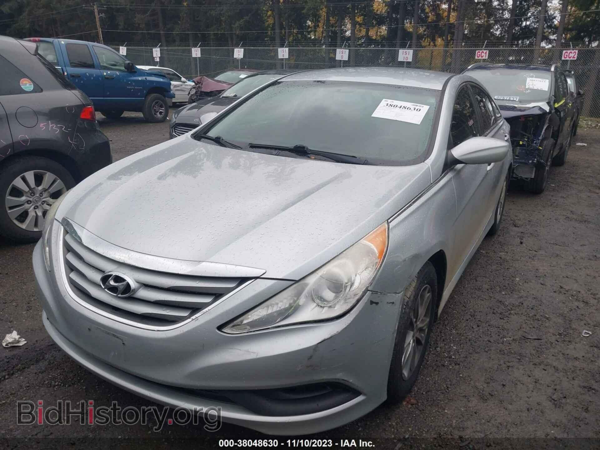 2014 HYUNDAI SONATA - VIN: 5NPEB4AC1EH882905 - Фото 2
