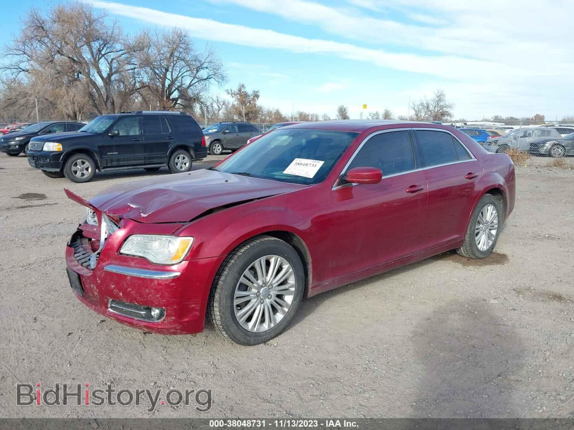 2014 CHRYSLER 300 - VIN: 2C3CCARG7EH161978 - Photo 2