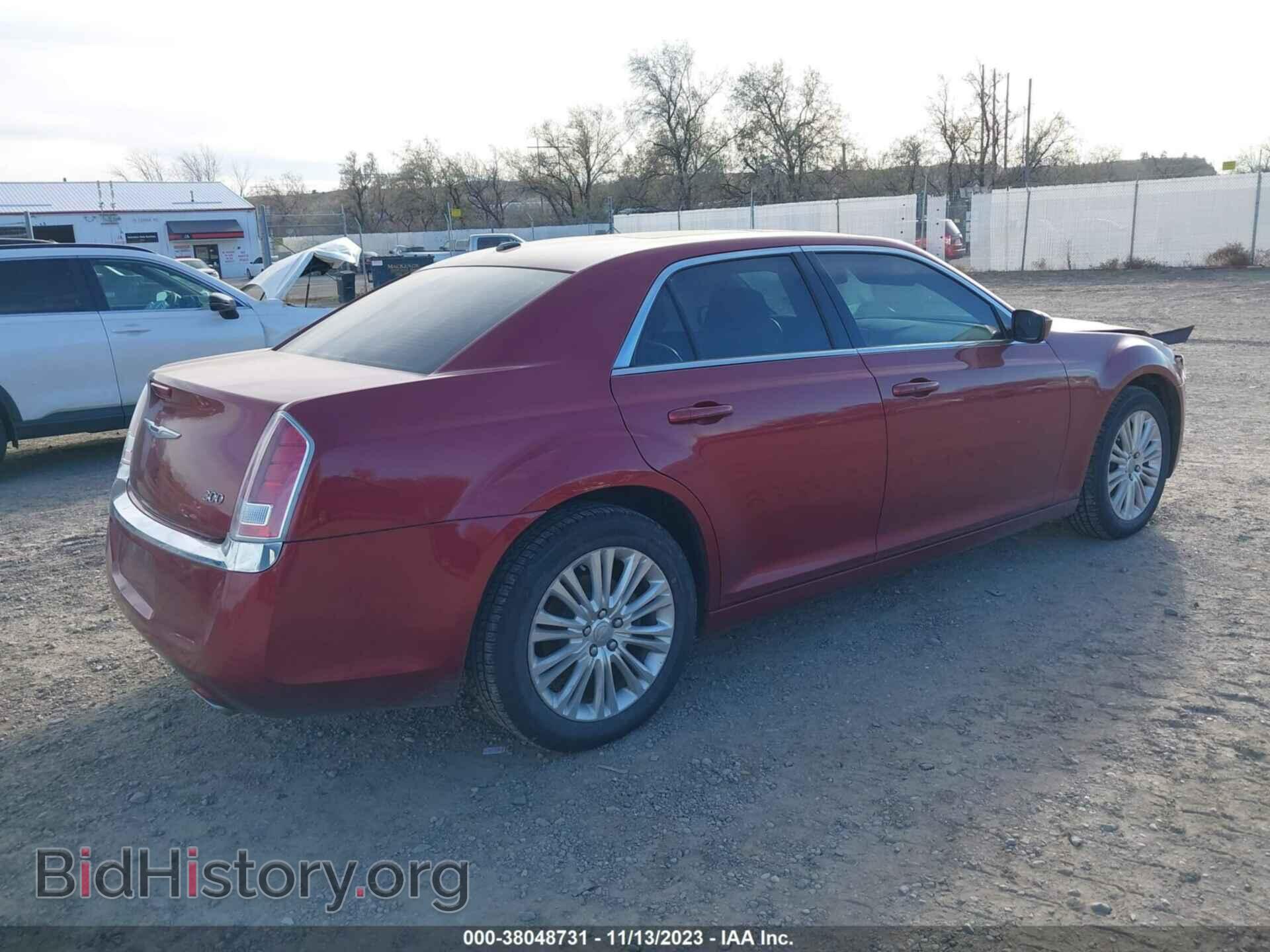 2014 CHRYSLER 300 - VIN: 2C3CCARG7EH161978 - Photo 4
