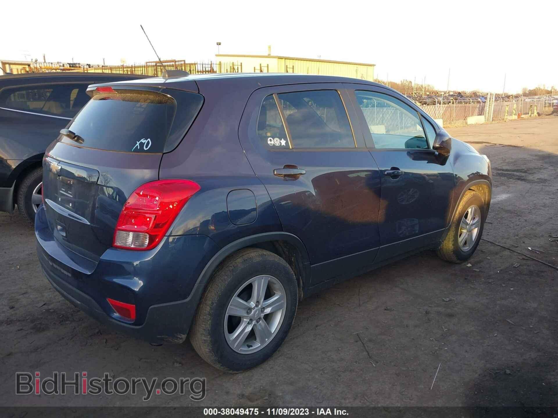 2019 CHEVROLET TRAX - VIN: 3GNCJKSB8KL249843 - Фото 4
