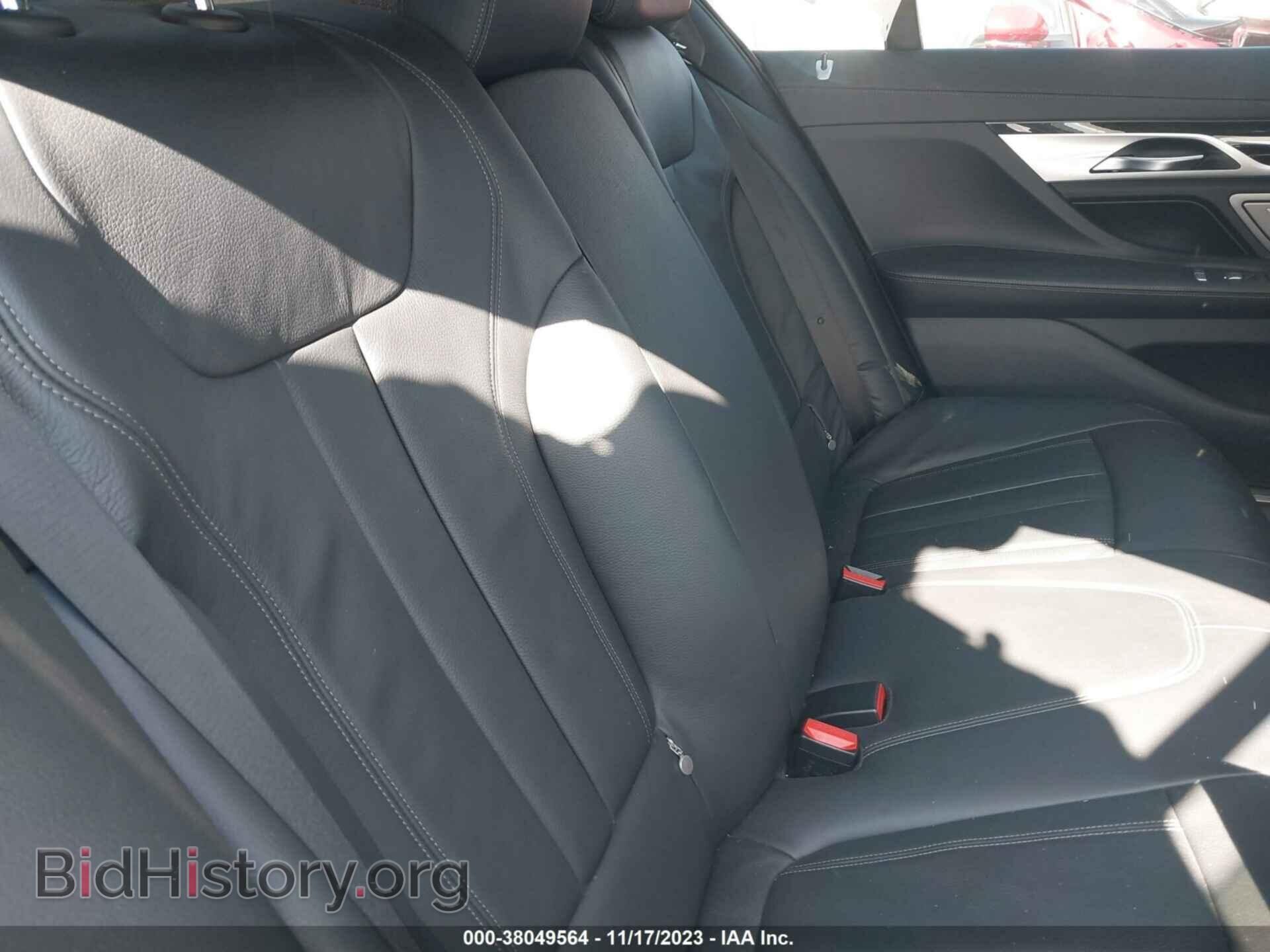 2019 BMW 740I - VIN: WBA7E2C52KB216763 - Фото 8