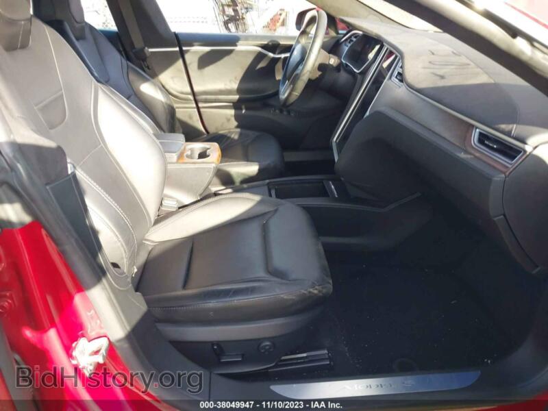 2016 Tesla MODEL S (VIN 5YJSA1E23GF157488) — фото 5 из 19