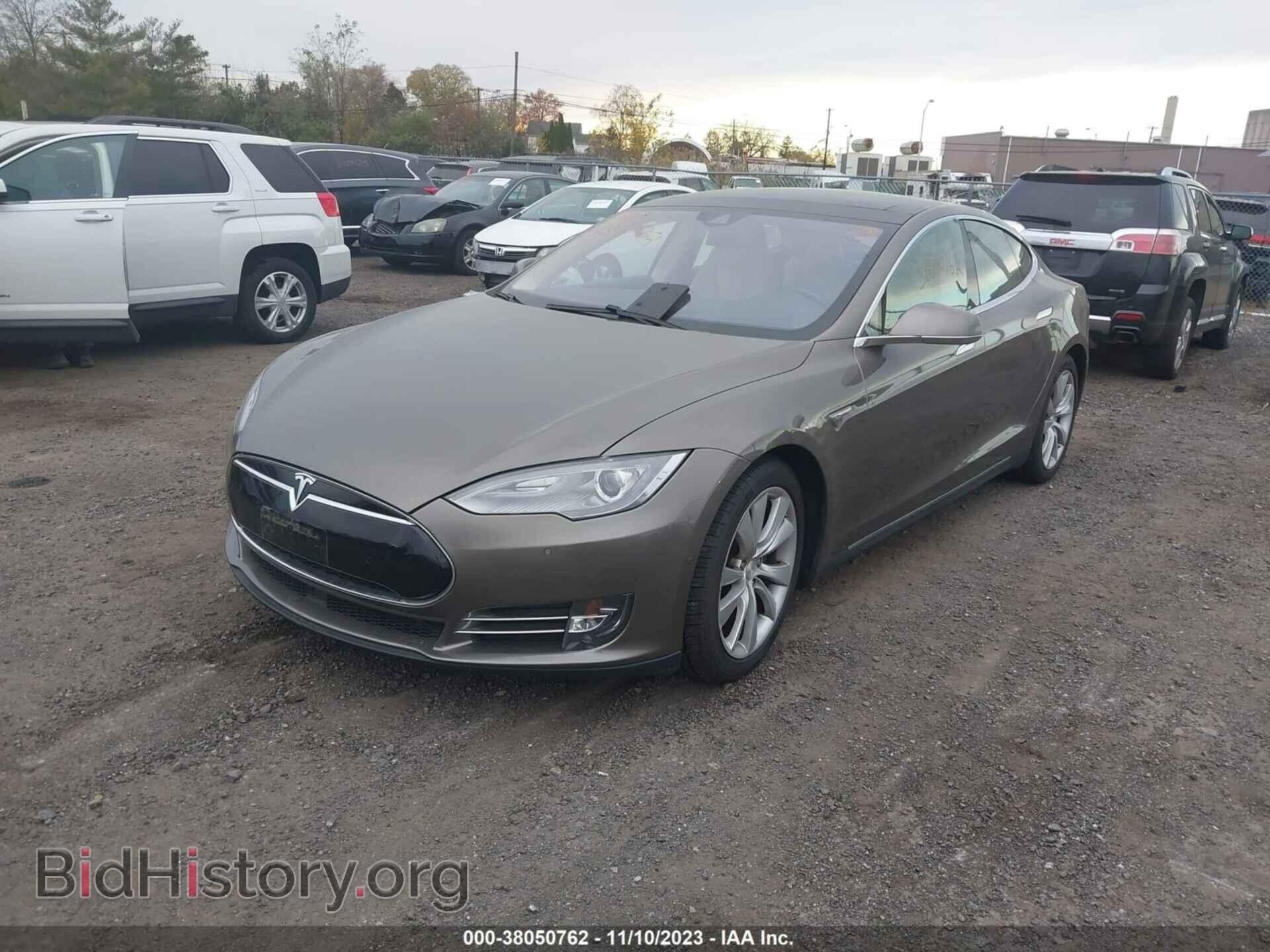 2016 TESLA MODEL S - VIN: 5YJSA1E21GF133030 - Photo 2