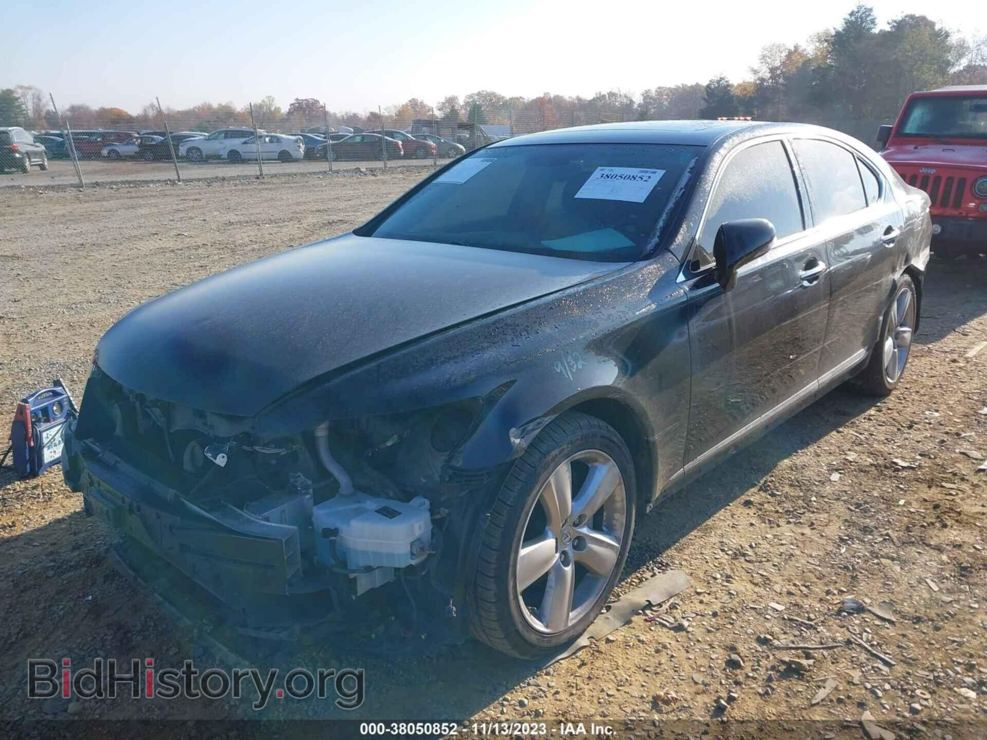 2011 LEXUS LS 460 - VIN: JTHBL5EF9B5107336 - Photo 2