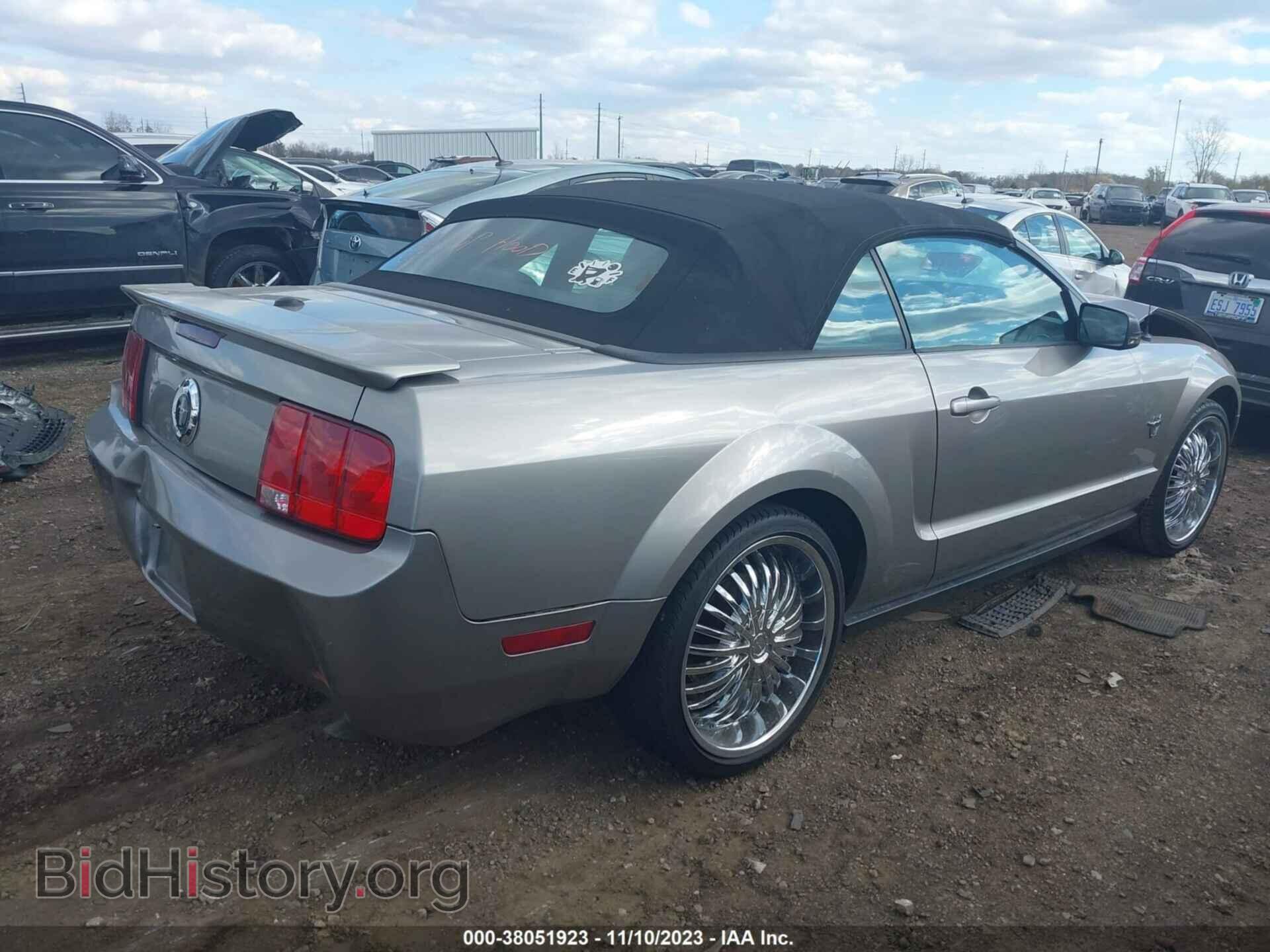 2009 FORD MUSTANG - VIN: 1ZVHT84N095113877 - Фото 4