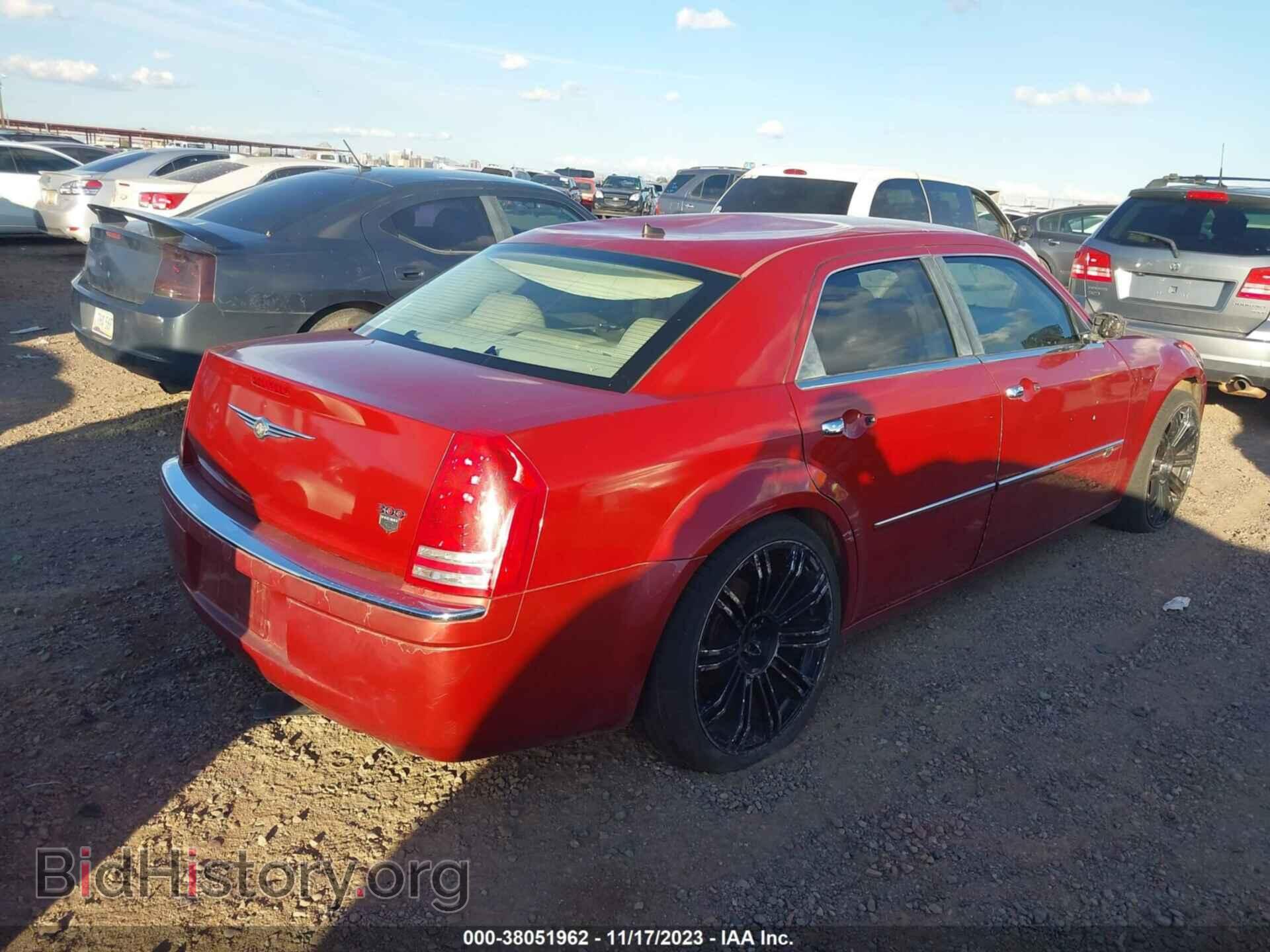 2008 CHRYSLER 300C - VIN: 2C3KA63H78H288976 - Фото 4