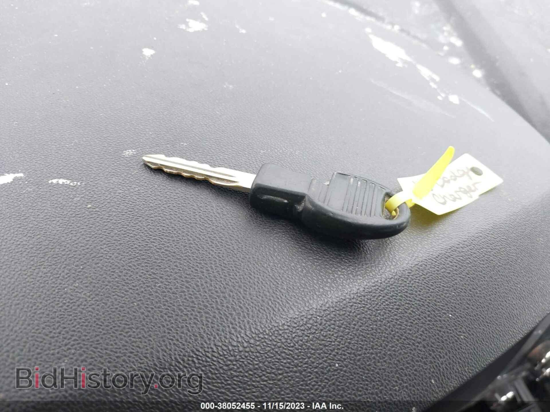 2010 DODGE CHARGER - VIN: 2B3CA4CD1AH211982 - Photo 11