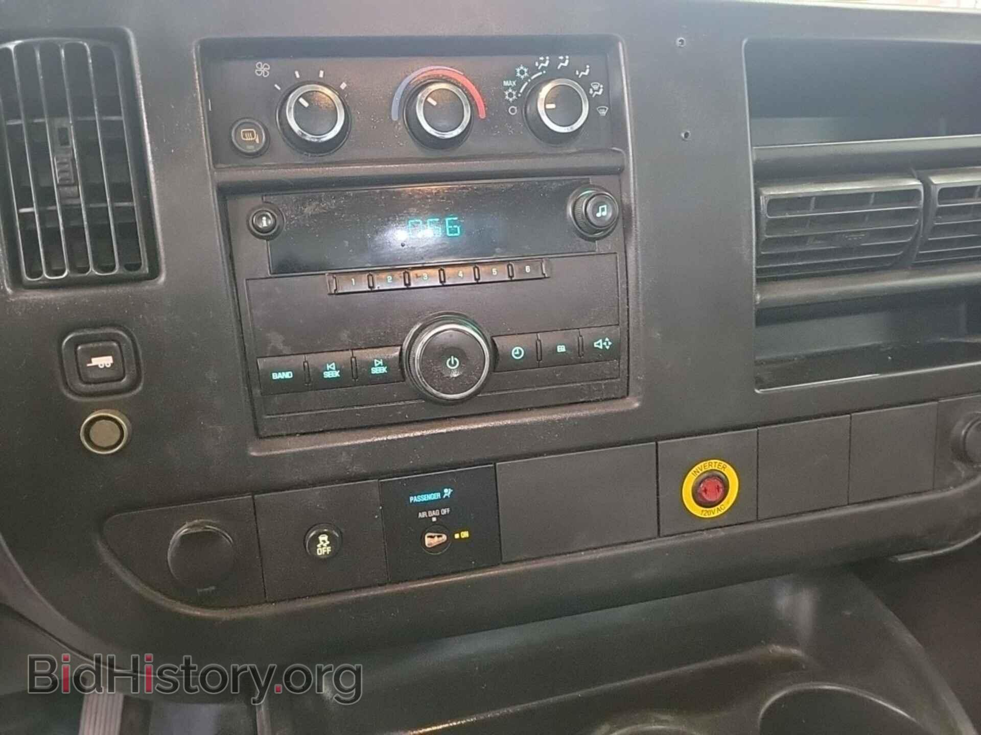 2014 CHEVROLET EXPRESS 2500 - VIN: 1GCWGFCA4E1120656 - Photo 18