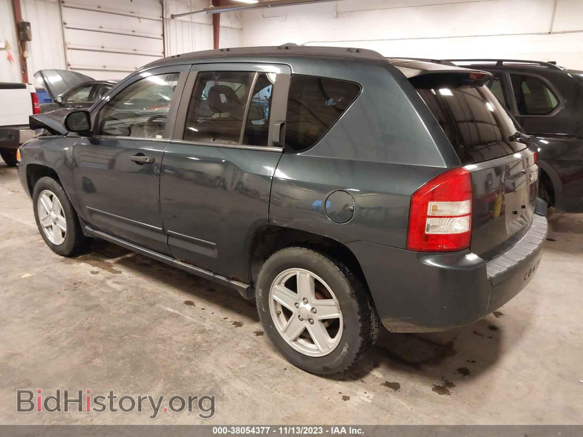 2008 JEEP COMPASS - VIN: 1J8FT47W08D523051 - Фото 3