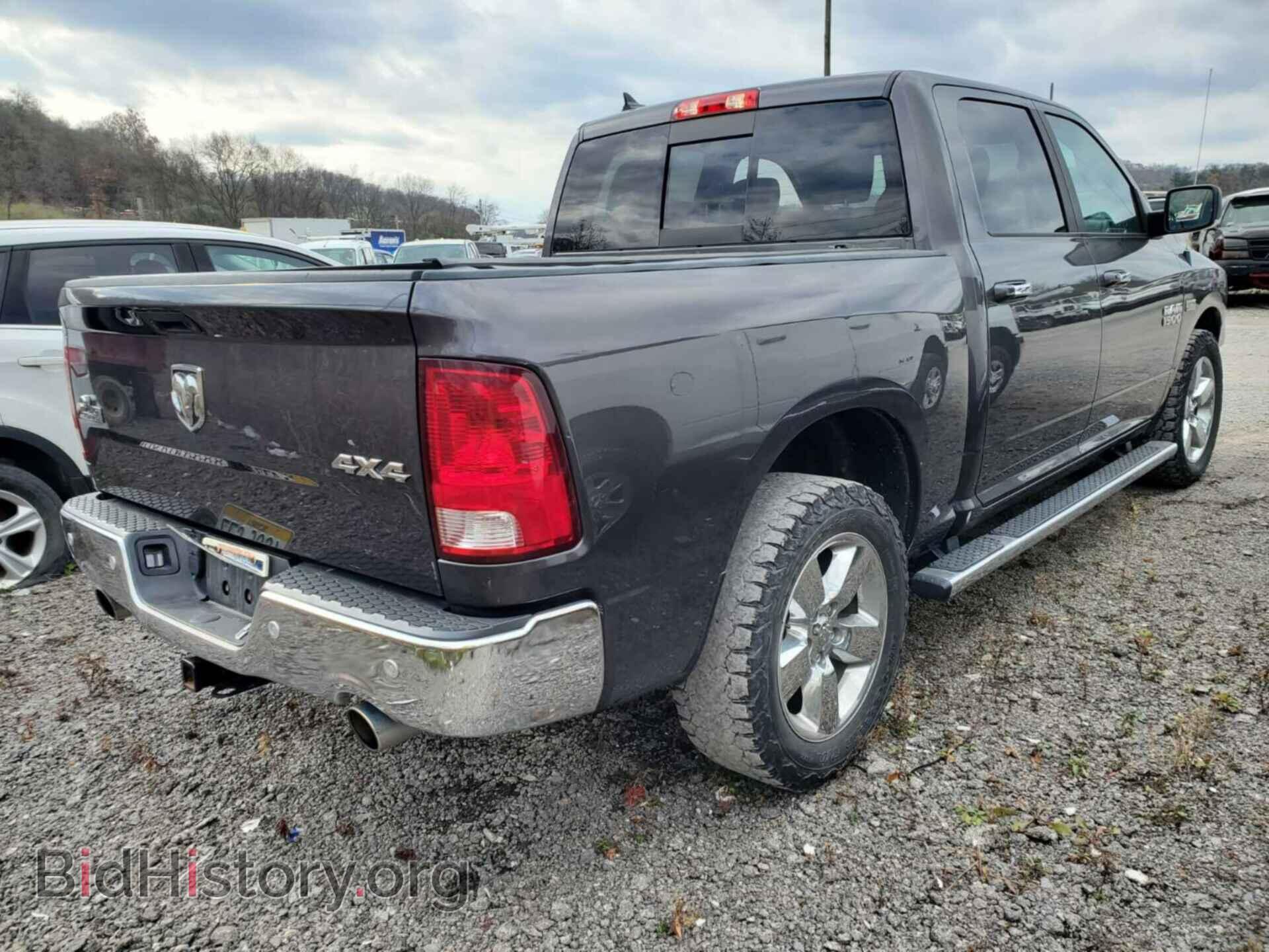 2018 RAM 1500 - VIN: 1C6RR7LT3JS276391 - Фото 2