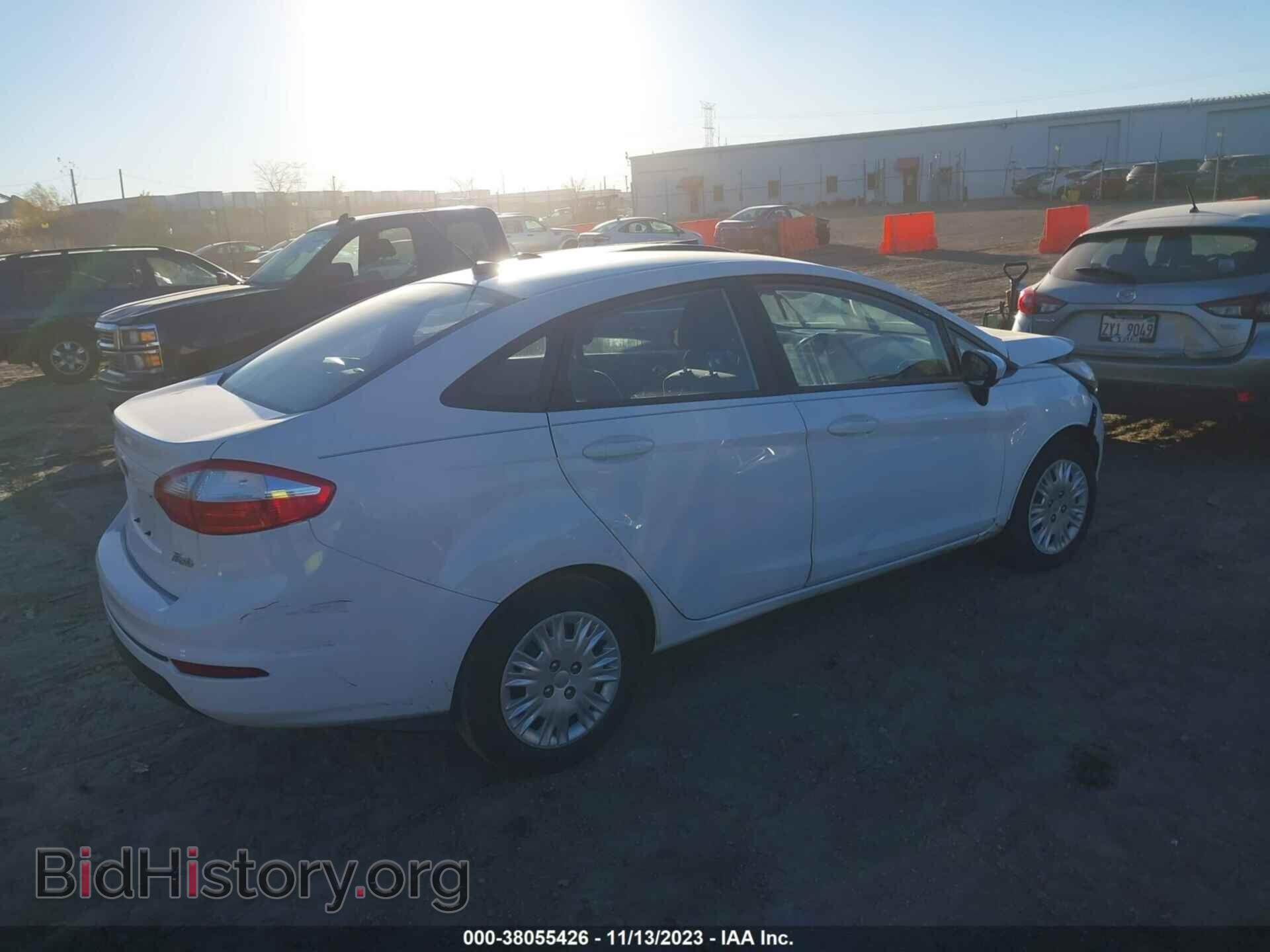 2017 FORD FIESTA - VIN: 3FADP4AJ7HM121845 - Фото 4