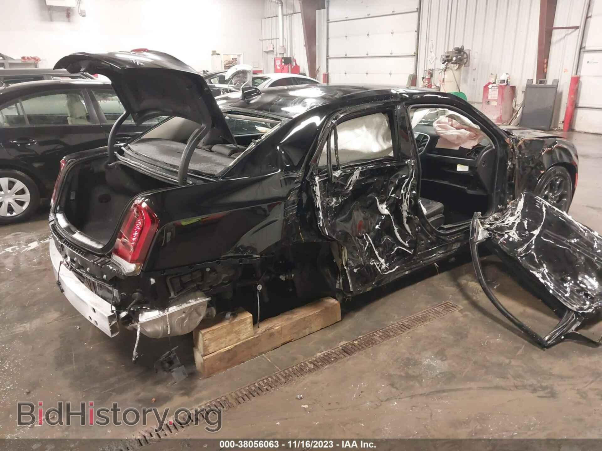 2023 CHRYSLER 300 - VIN: 2C3CCASG6PH549023 - Фото 4