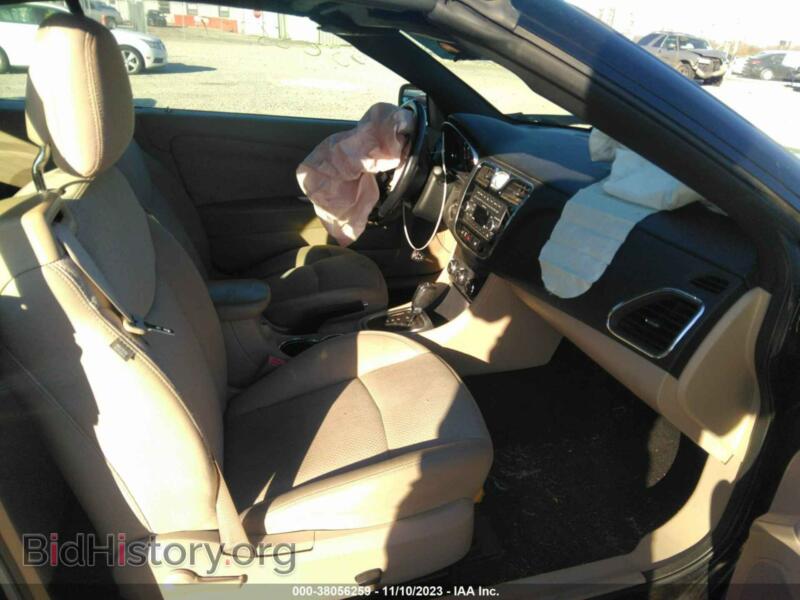 2011 Chrysler 200 (VIN 1C3BC2EB9BN583409) — фото 5 из 17