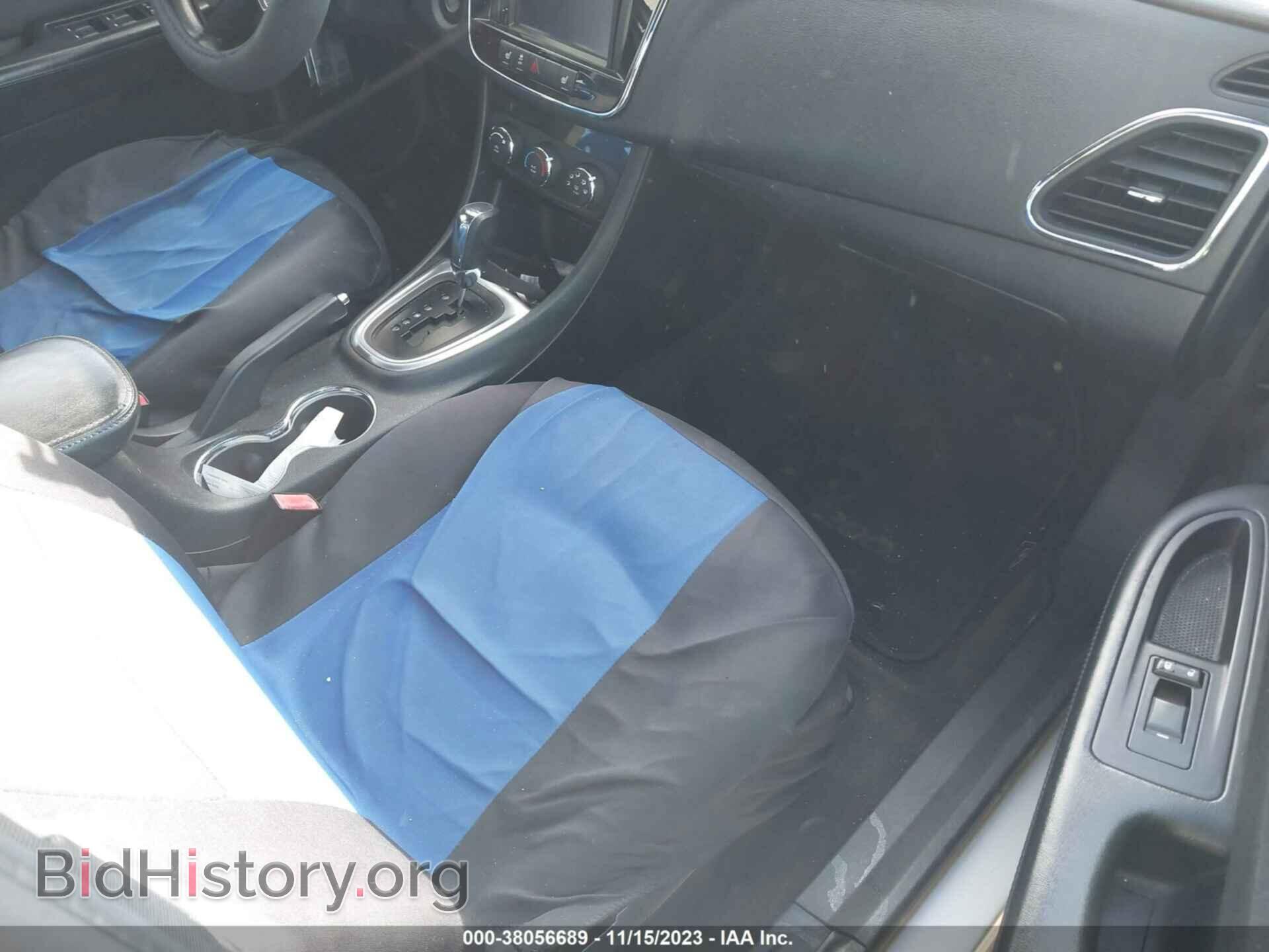2012 CHRYSLER 200 - VIN: 1C3CCBAB8CN207991 - Фото 5
