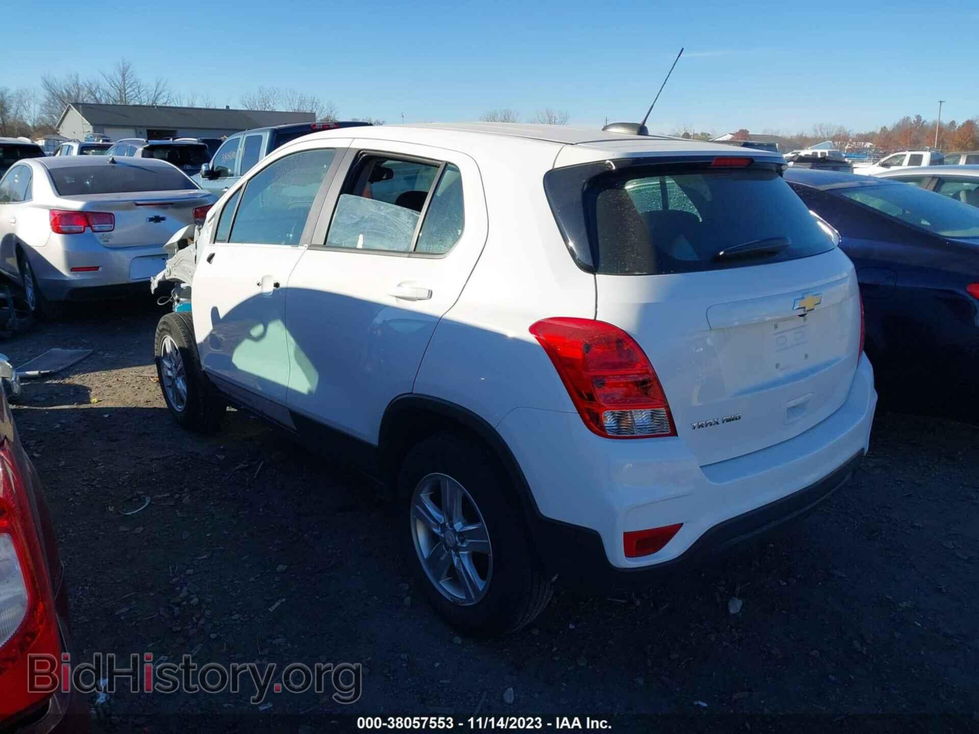 2017 CHEVROLET TRAX - VIN: 3GNCJNSB3HL290312 - Photo 3