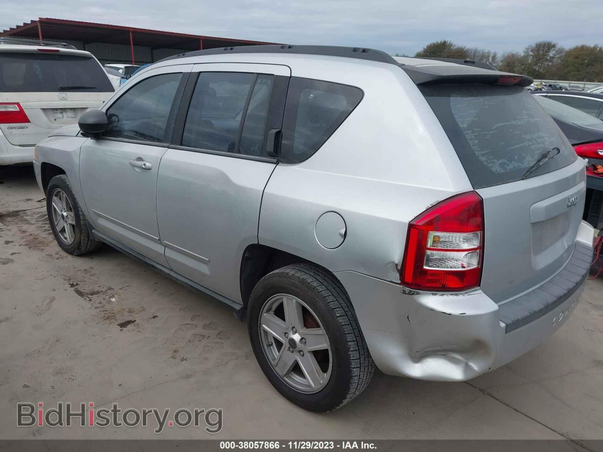 2010 JEEP COMPASS - VIN: 1J4NT4FB3AD523157 - Фото 3