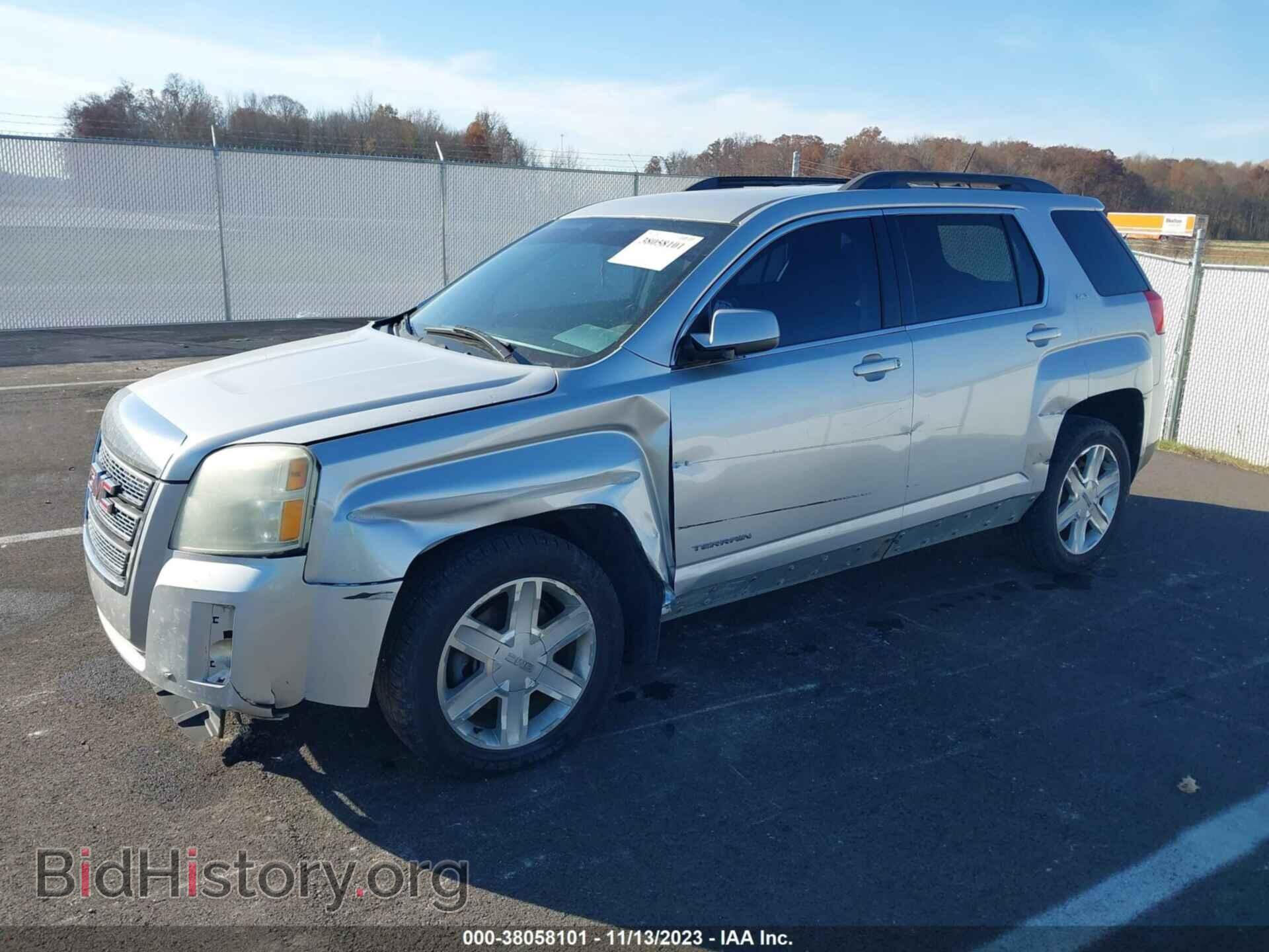 2011 GMC TERRAIN - VIN: 2CTFLVEC1B6364136 - Photo 2