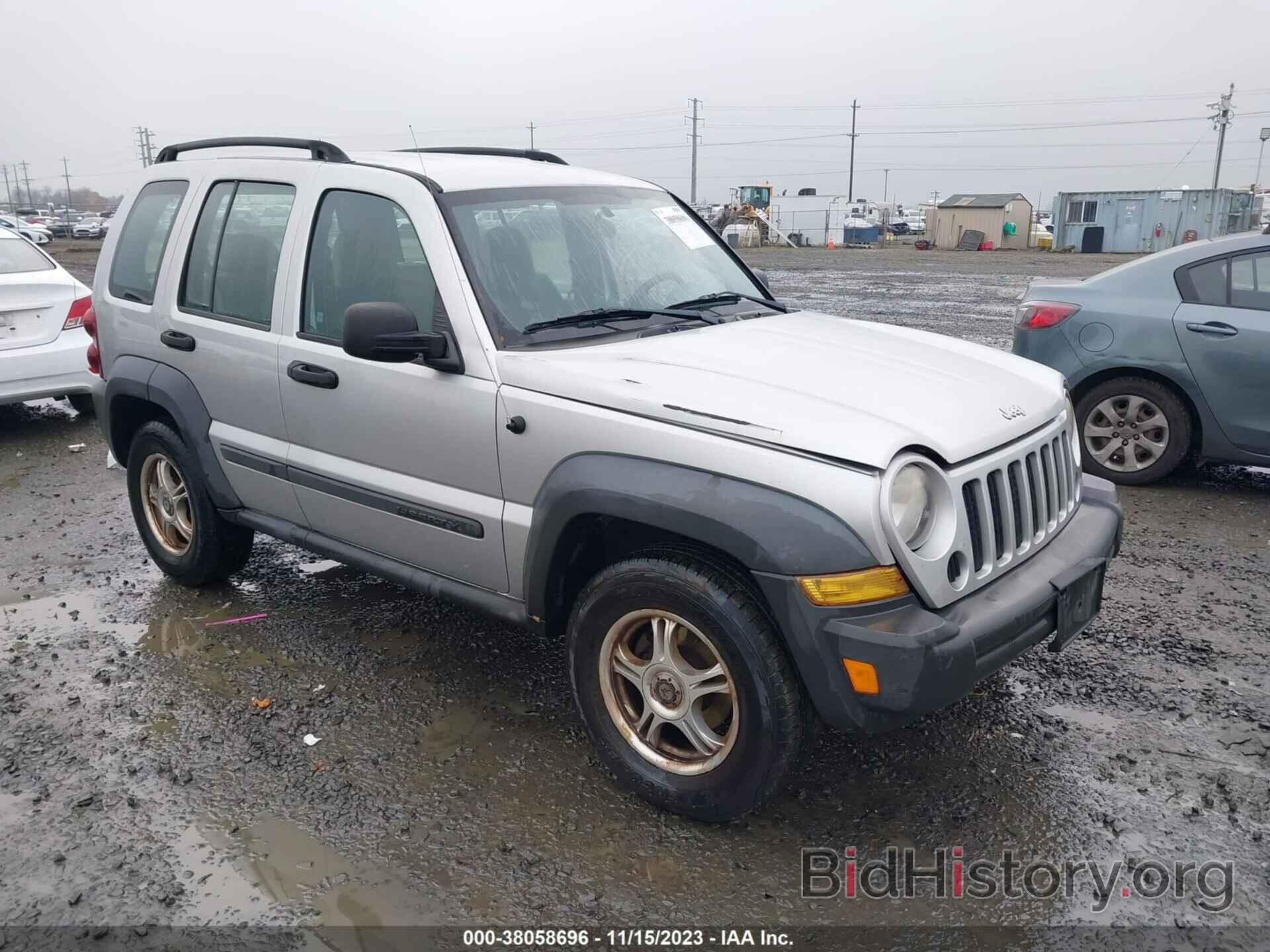 Photo 1J4GL48K57W708913 - JEEP LIBERTY 2007