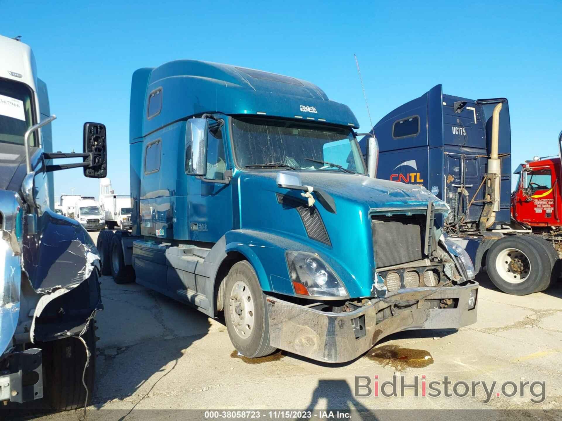 Photo 4V4NC9TJ3AN286263 - VOLVO VN 2010