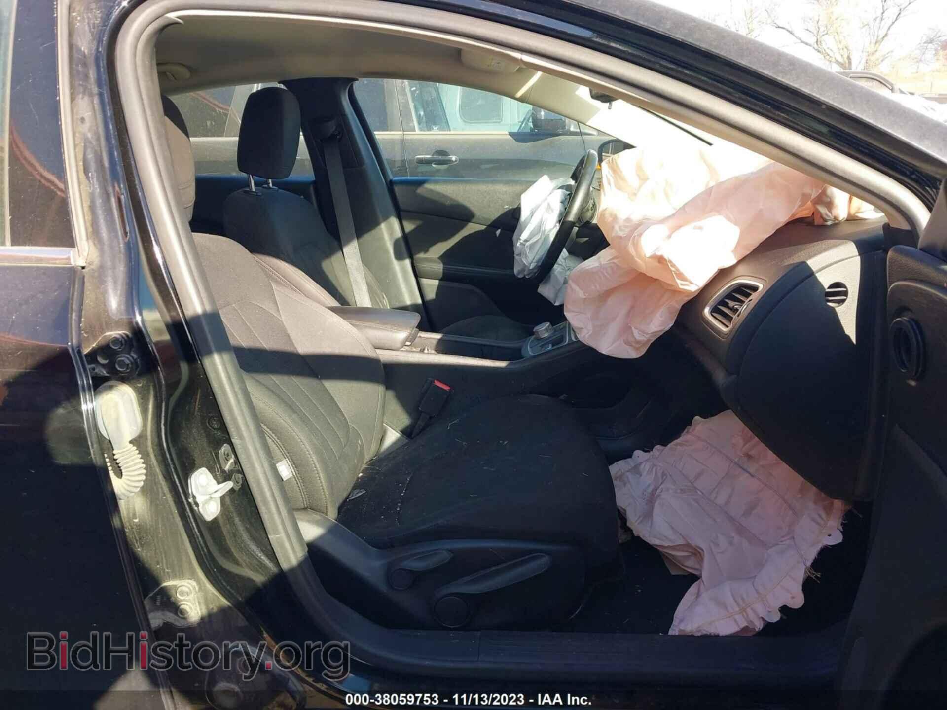 2016 CHRYSLER 200 - VIN: 1C3CCCAB4GN165010 - Photo 5
