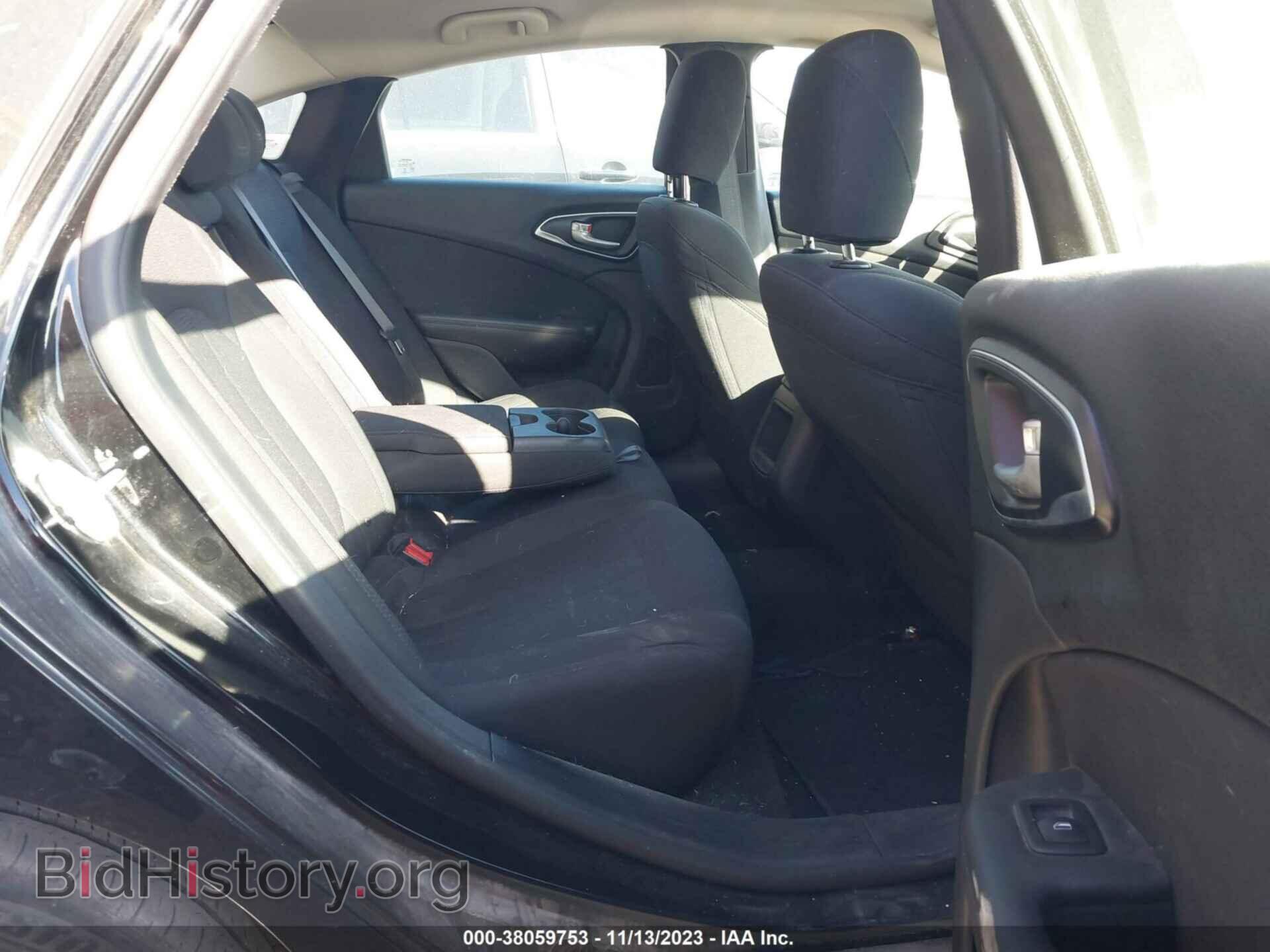 2016 CHRYSLER 200 - VIN: 1C3CCCAB4GN165010 - Photo 8